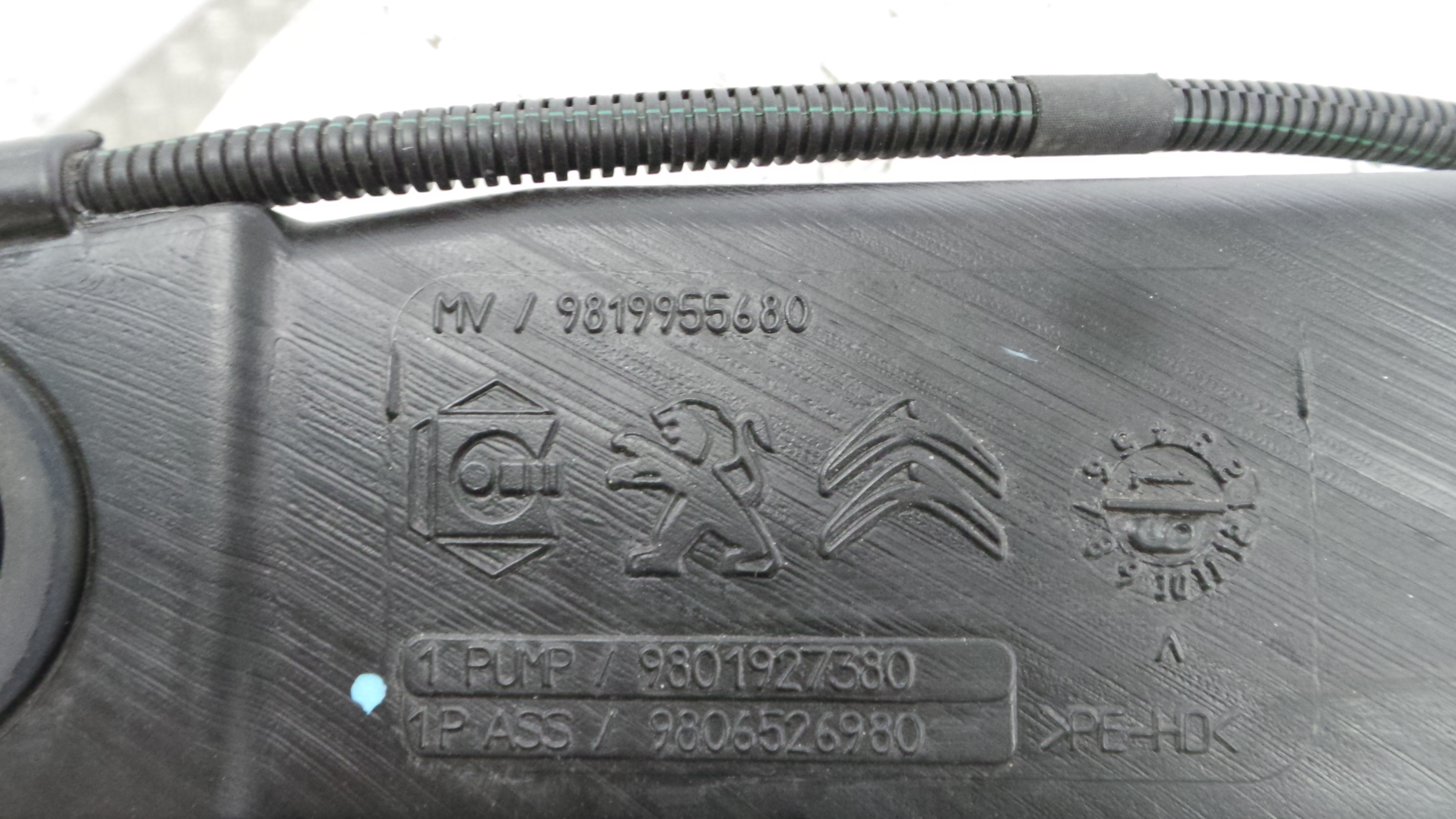 Deposito Reservatório Limpa Vidros Para Brisas 9819955680 - PEUGEOT 308 II (LB_, LP_, LW_, LH_, L3_-36526452