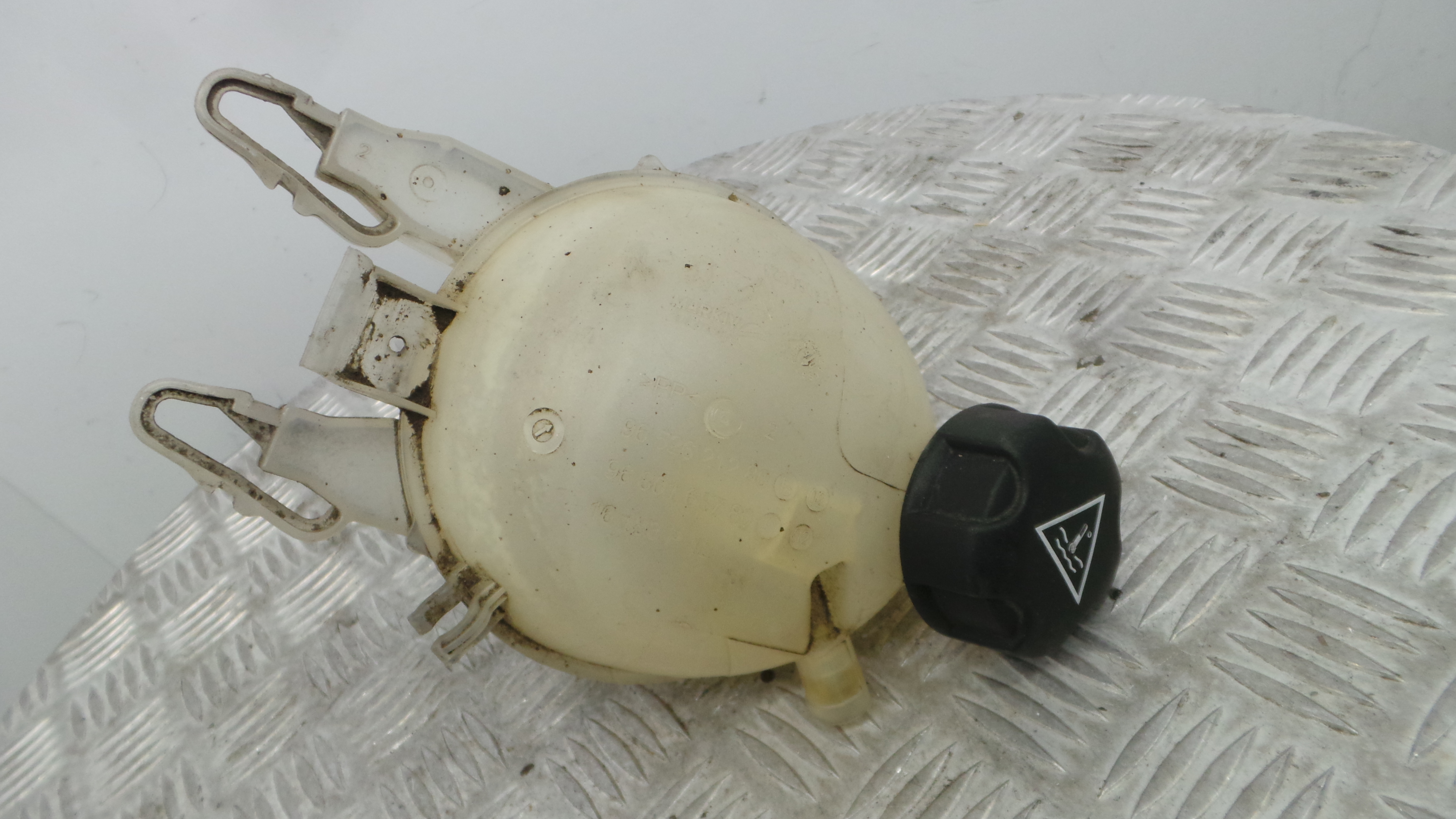 Depósito Água Radiador / Vazo de Expansao 9652621280 - PEUGEOT 207 (WA_, WC_), 207/207+ (WA_, WC_)-36526633 Depósito Água Radiador / Vazo de Expansao 9652621280 - PEUGEOT 207 (WA_, WC_), 207/207+ (WA_, WC_)-36526633