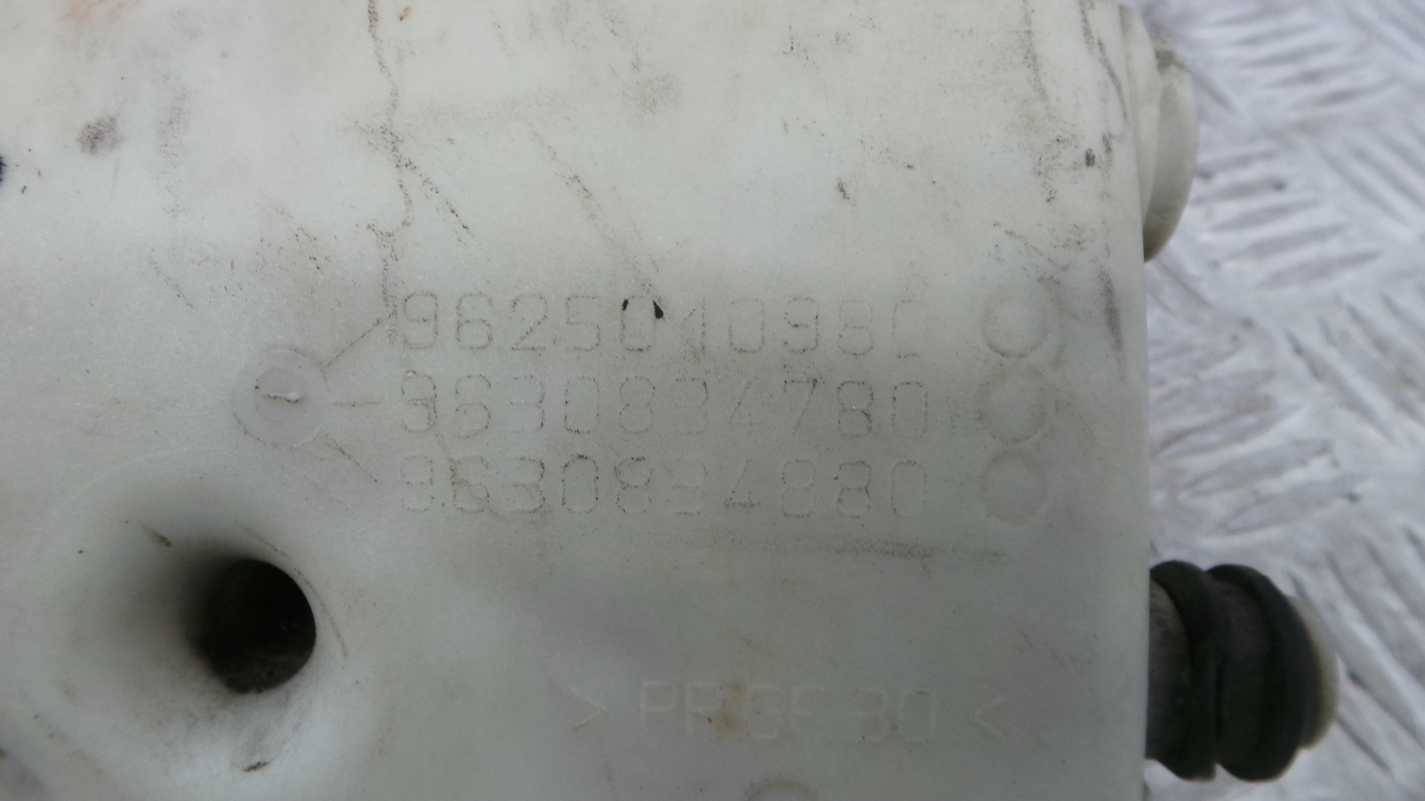 Depósito Água Radiador / Vazo de Expansao 9625040980 - PEUGEOT 206 Hatchback (2A/C)-36527246