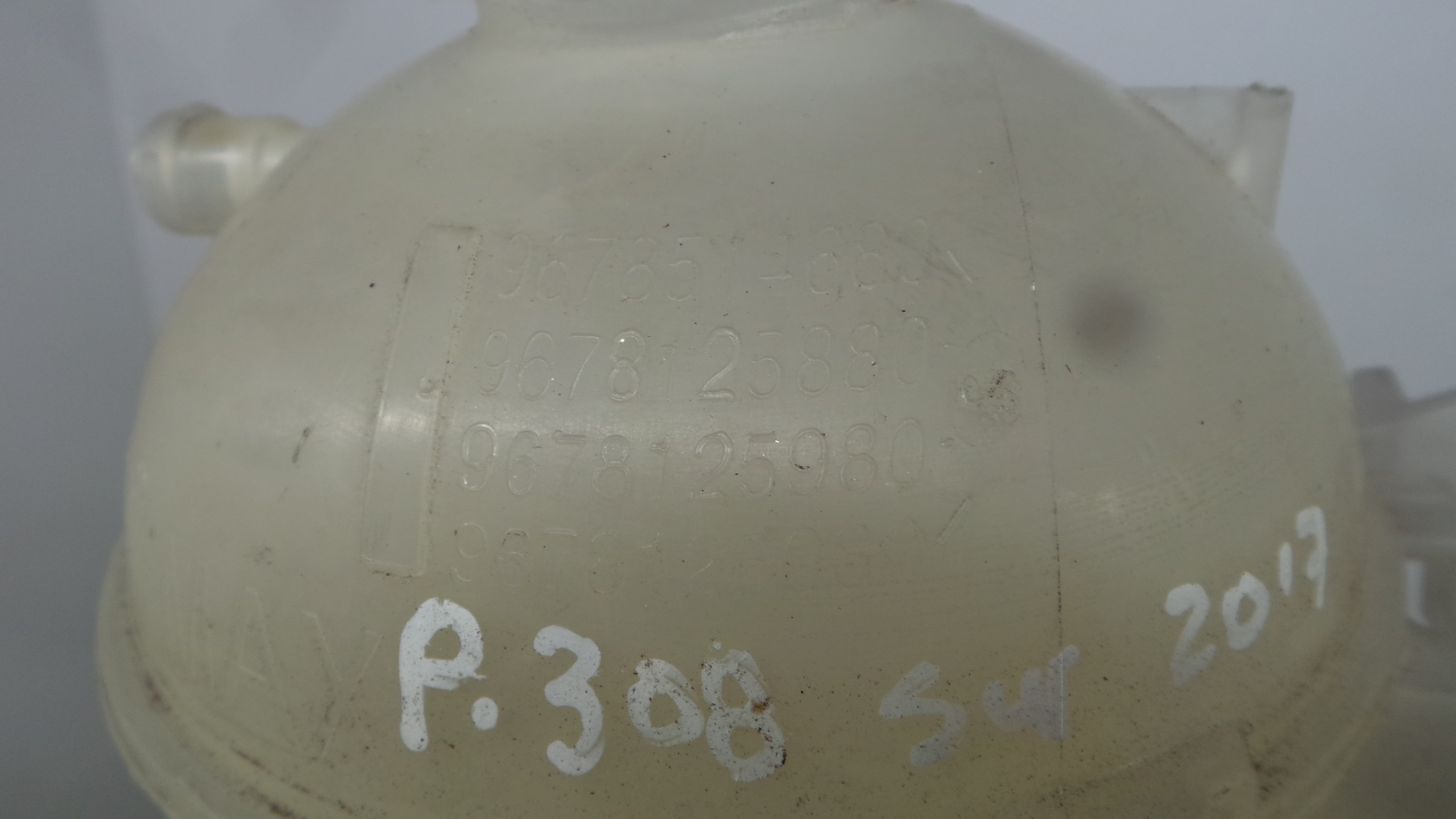 Depósito Água Radiador / Vazo de Expansao 967854680 - PEUGEOT 308 SW II (LC_, LJ_, LR_, LX_, L4_)-36527284