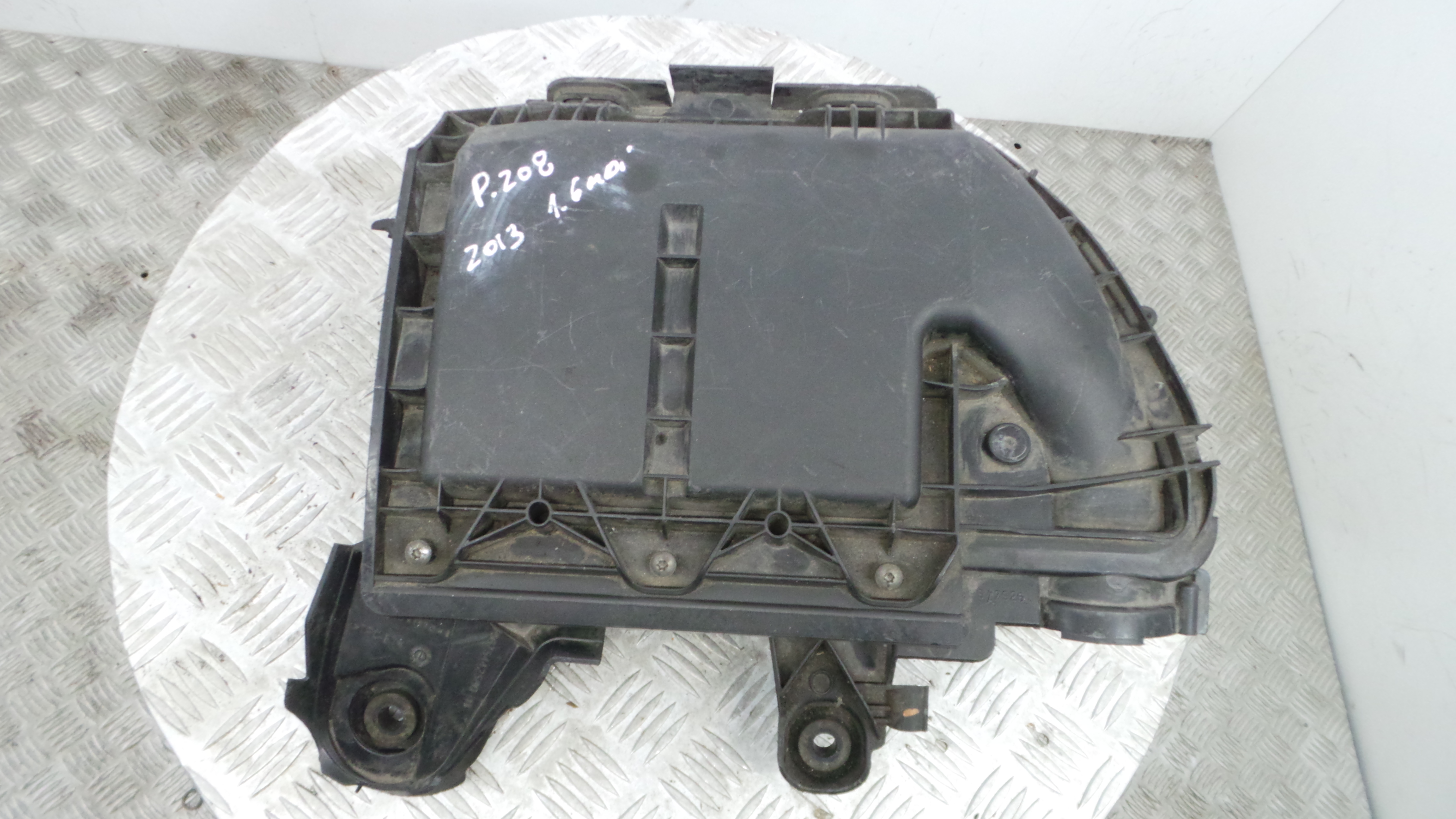 Caixa Filtro de Ar  9673061080 - PEUGEOT 208 I (CA_, CC_)-36528249