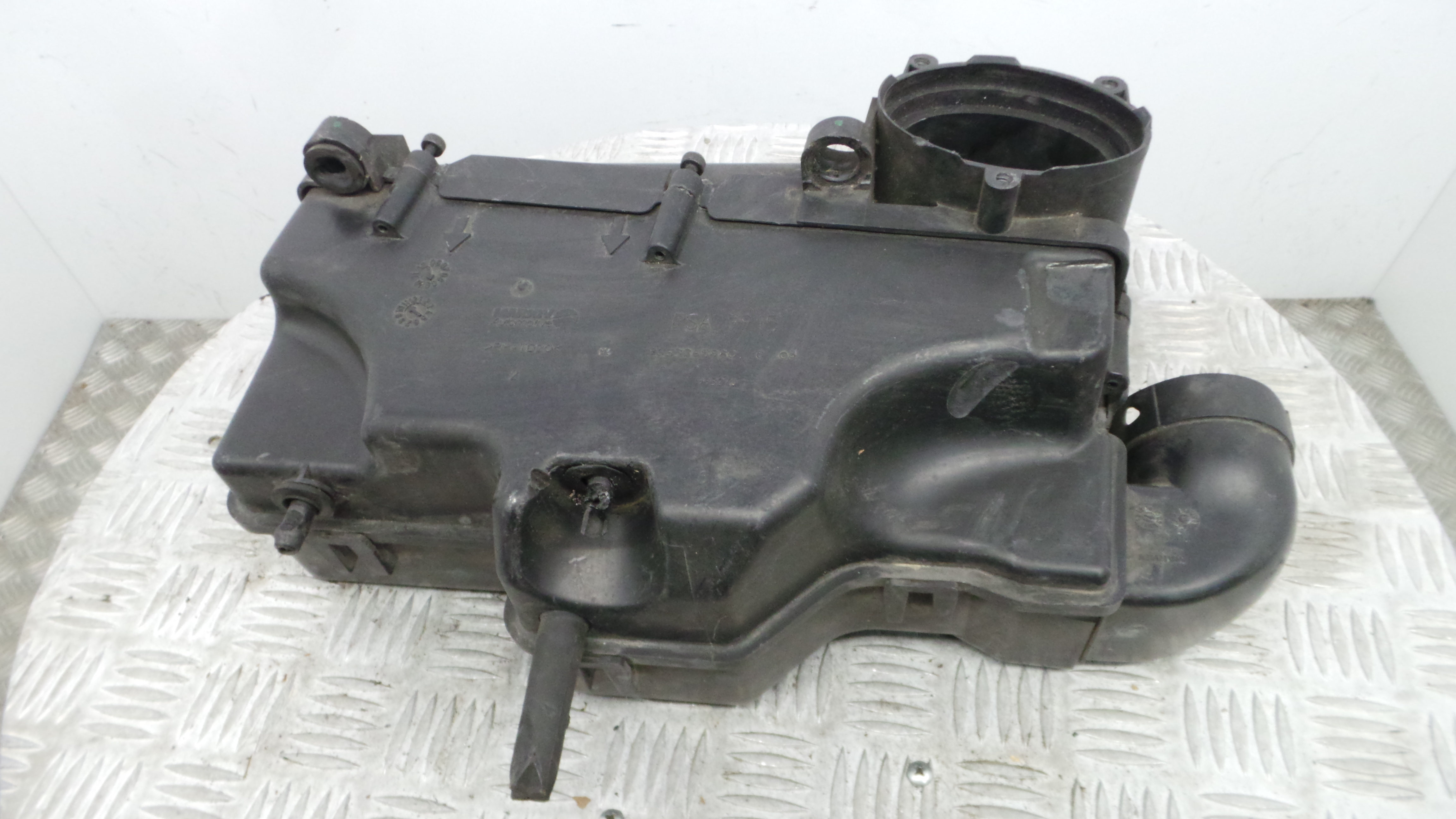 Caixa Filtro de Ar 9663365980 - PEUGEOT 308 II (LB_, LP_, LW_, LH_, L3_)-36528258