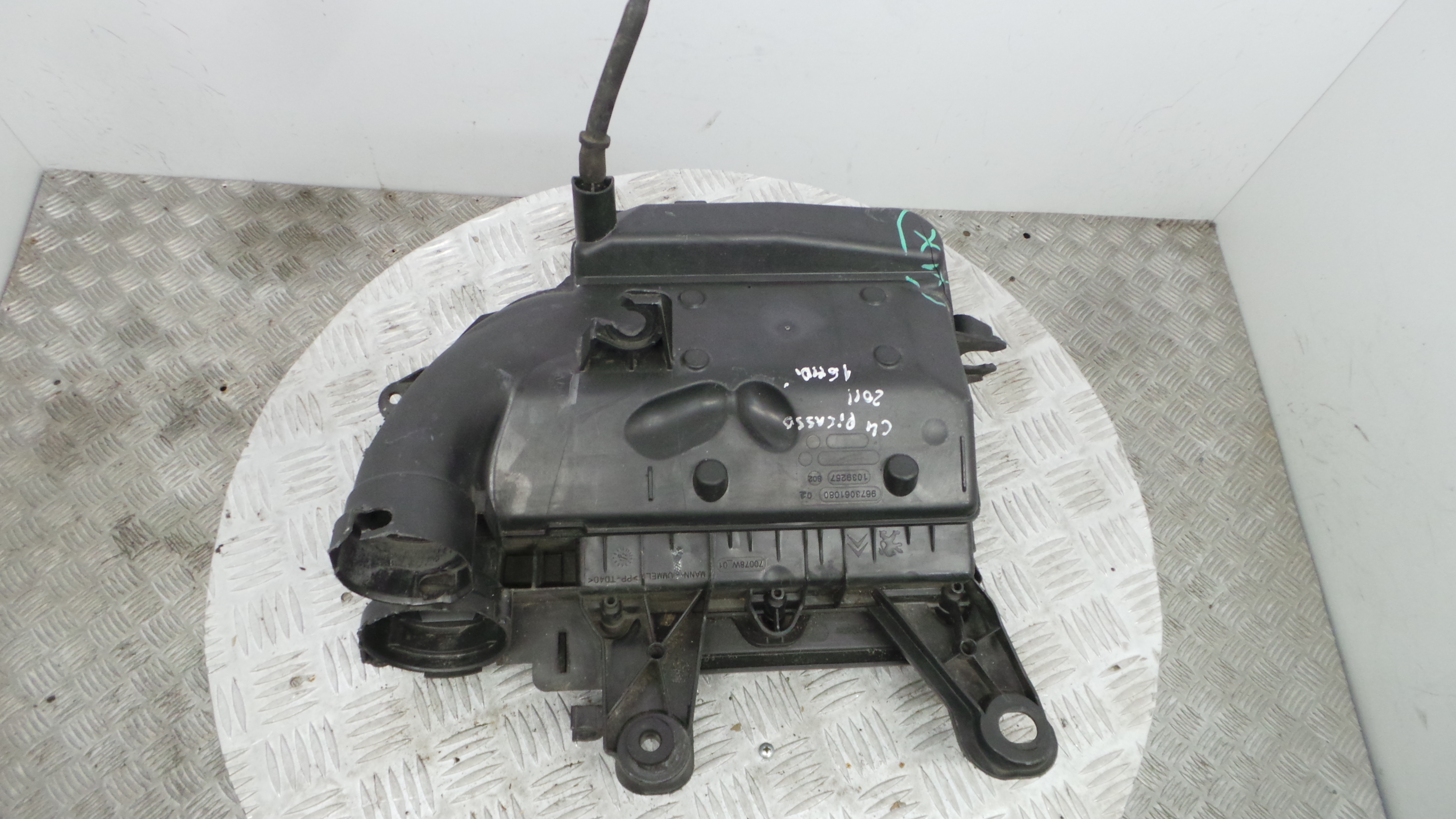 Caixa Filtro de Ar 9673061080 - CITROËN C4 PICASSO I Veículo multiuso (UD_)-36528273