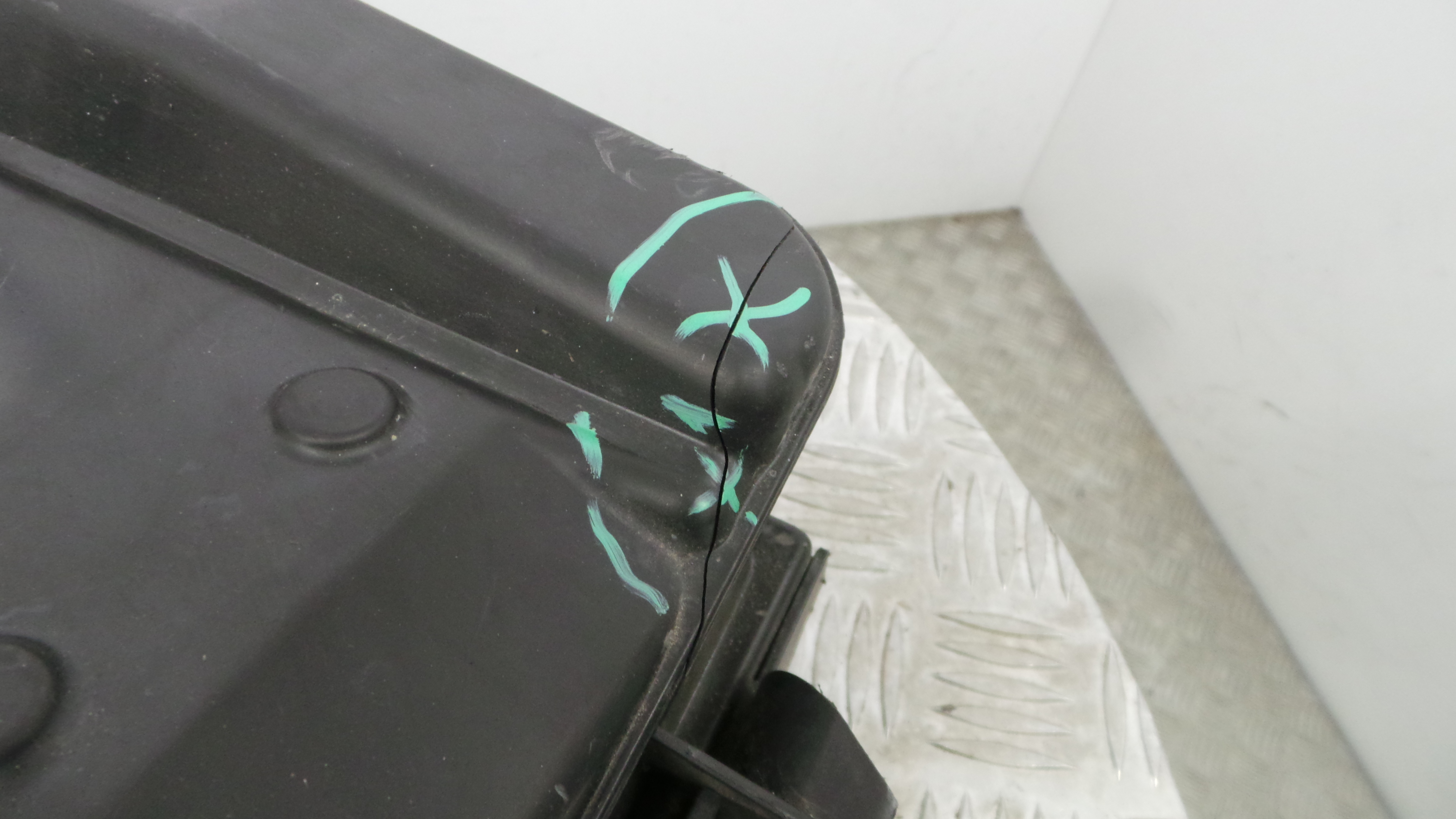 Caixa Filtro de Ar 9673061080 - CITROËN C4 PICASSO I Veículo multiuso (UD_)-36528273