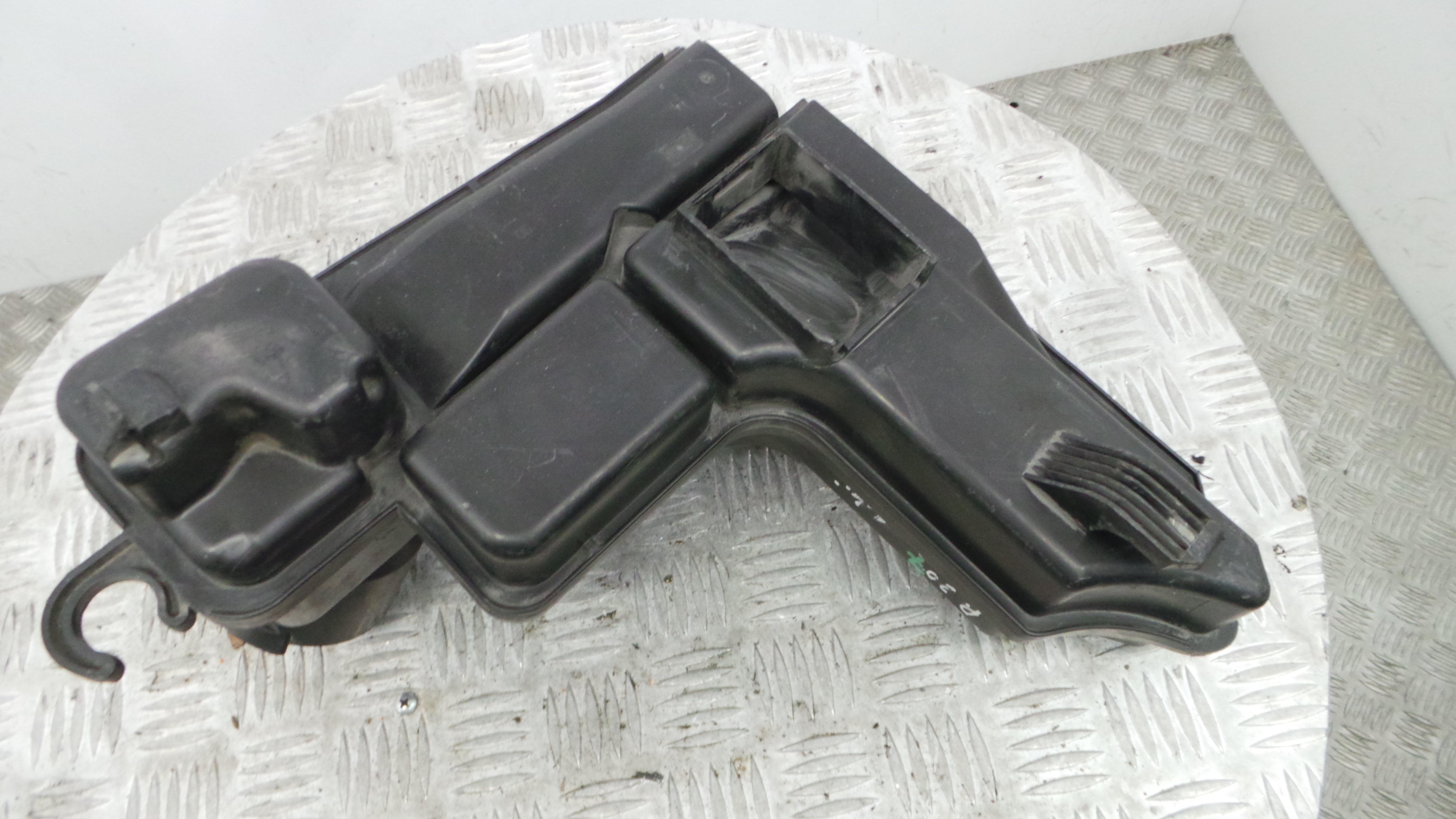 Caixa Filtro de Ar 9685044680 - PEUGEOT 207 (WA_, WC_), 207/207+ (WA_, WC_)-36528311 Caixa Filtro de Ar 9685044680 - PEUGEOT 207 (WA_, WC_), 207/207+ (WA_, WC_)-36528311