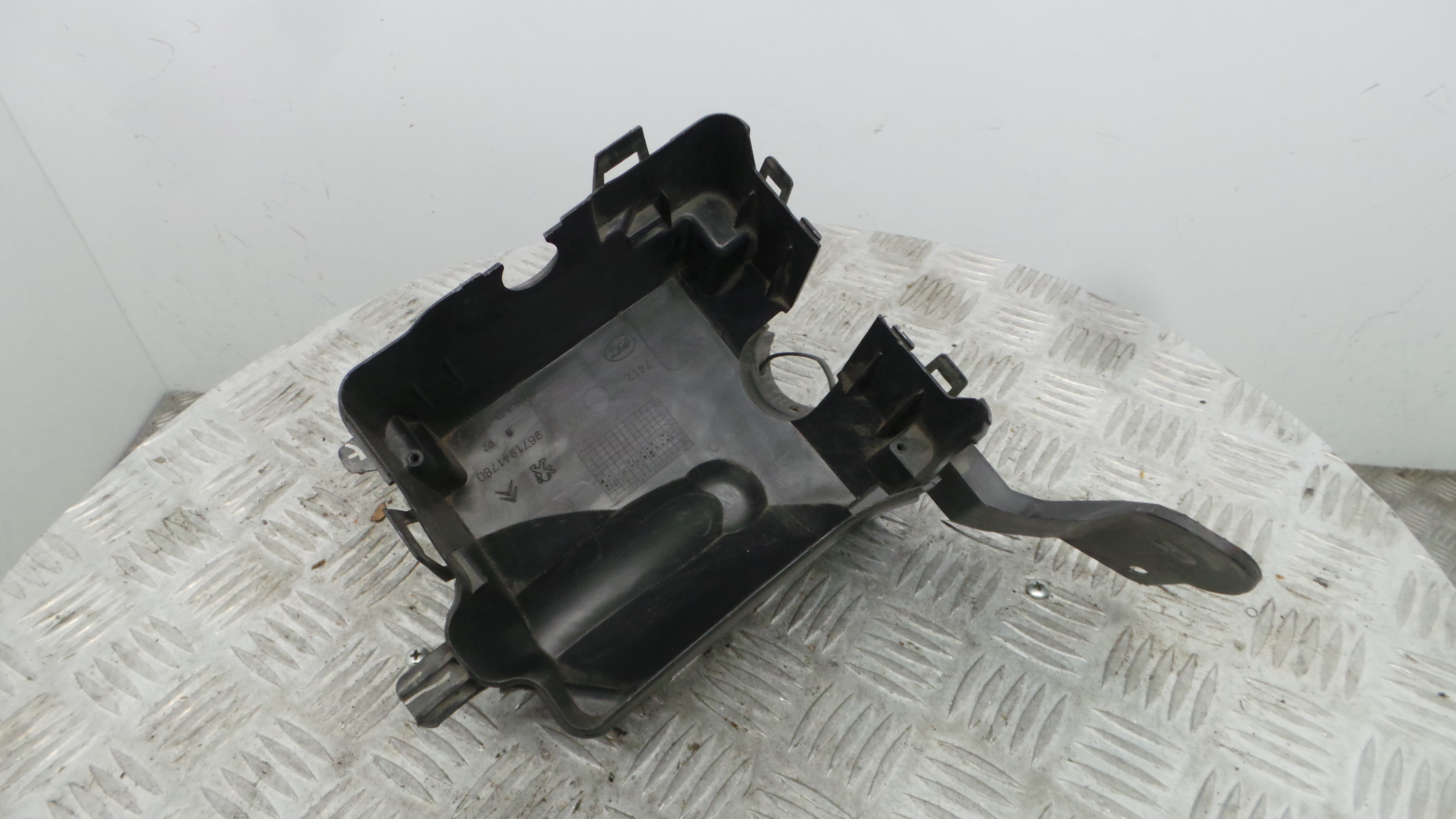 Caixa de Fusiveis 9671941780 - PEUGEOT 208 I (CA_, CC_)-36528354 Caixa de Fusiveis 9671941780 - PEUGEOT 208 I (CA_, CC_)-36528354