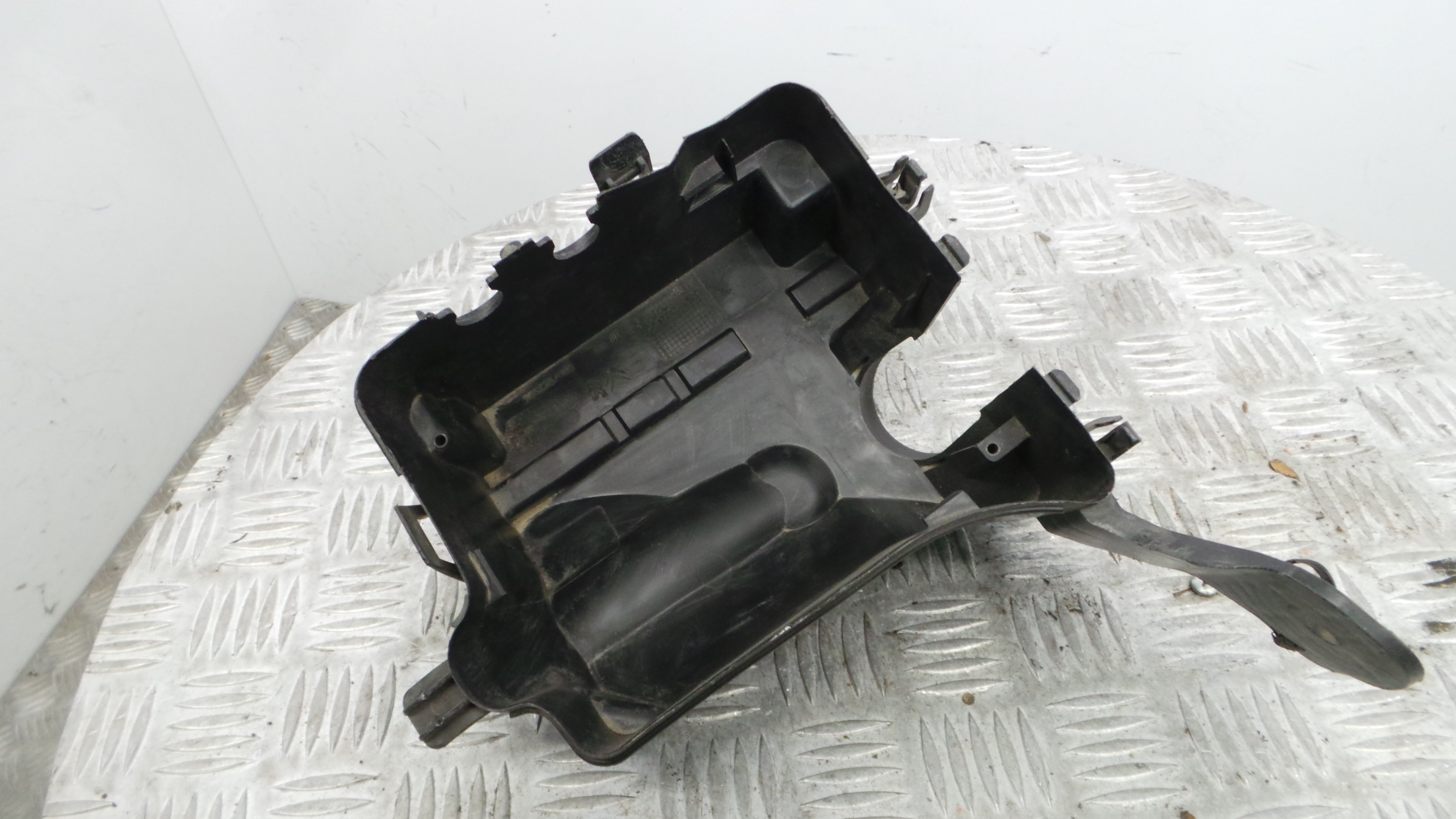 Caixa de Fusiveis 9657287080 - CITROËN C3 I (FC_, FN_)-36528357 Caixa de Fusiveis 9657287080 - CITROËN C3 I (FC_, FN_)-36528357