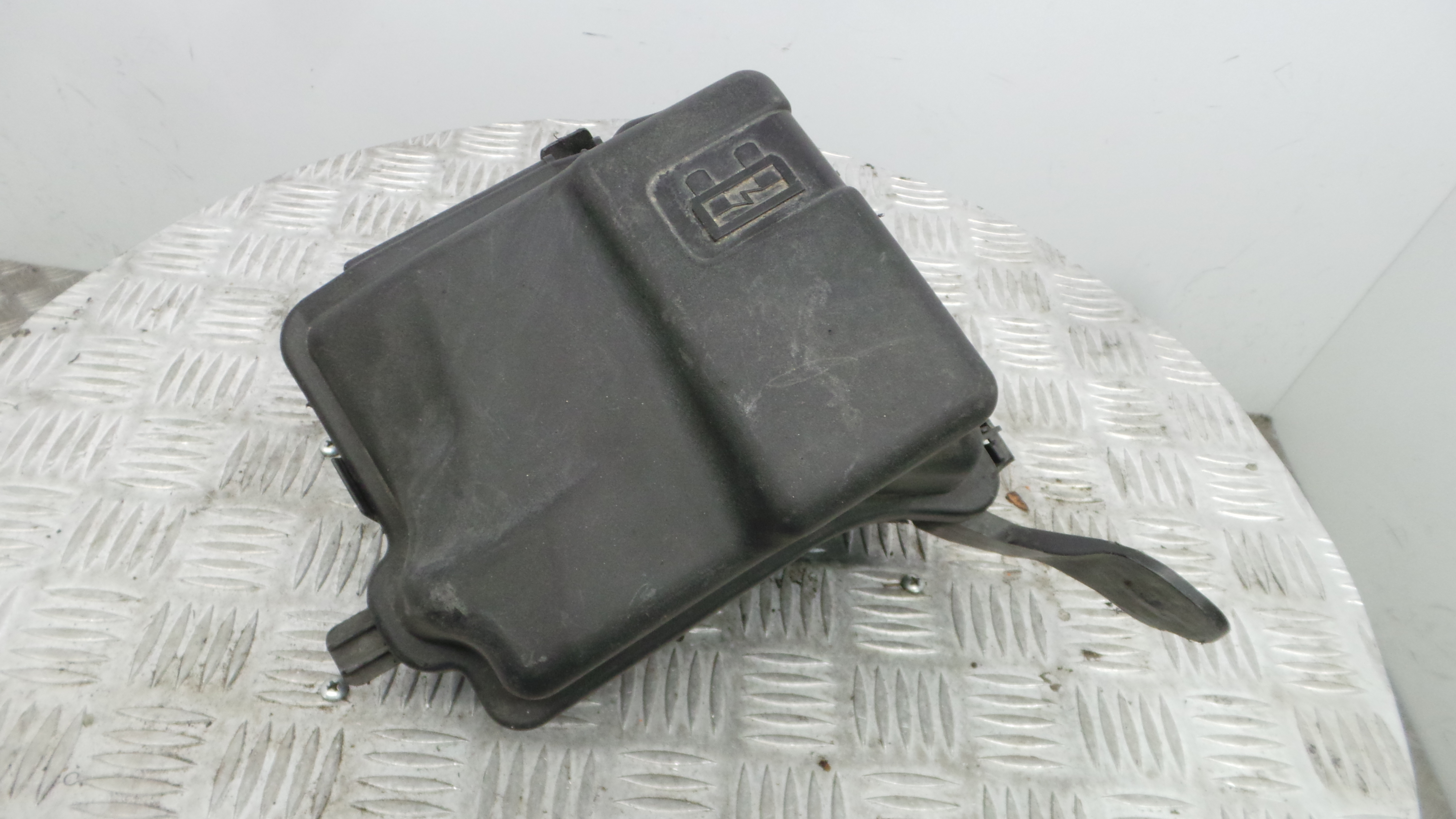 Caixa de Fusiveis 9657287080 - PEUGEOT 207 (WA_, WC_), 207/207+ (WA_, WC_)-36530026 Caixa de Fusiveis 9657287080 - PEUGEOT 207 (WA_, WC_), 207/207+ (WA_, WC_)-36530026