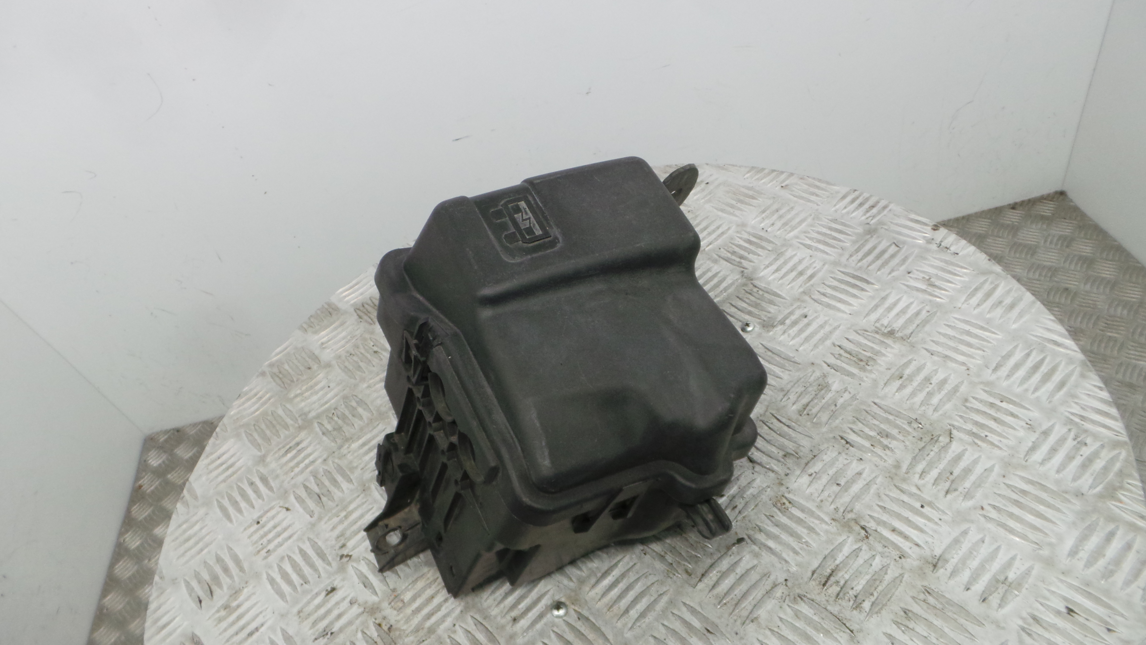 Caixa de Fusiveis 9657287080 - PEUGEOT 207 (WA_, WC_), 207/207+ (WA_, WC_)-36530119 Caixa de Fusiveis 9657287080 - PEUGEOT 207 (WA_, WC_), 207/207+ (WA_, WC_)-36530119