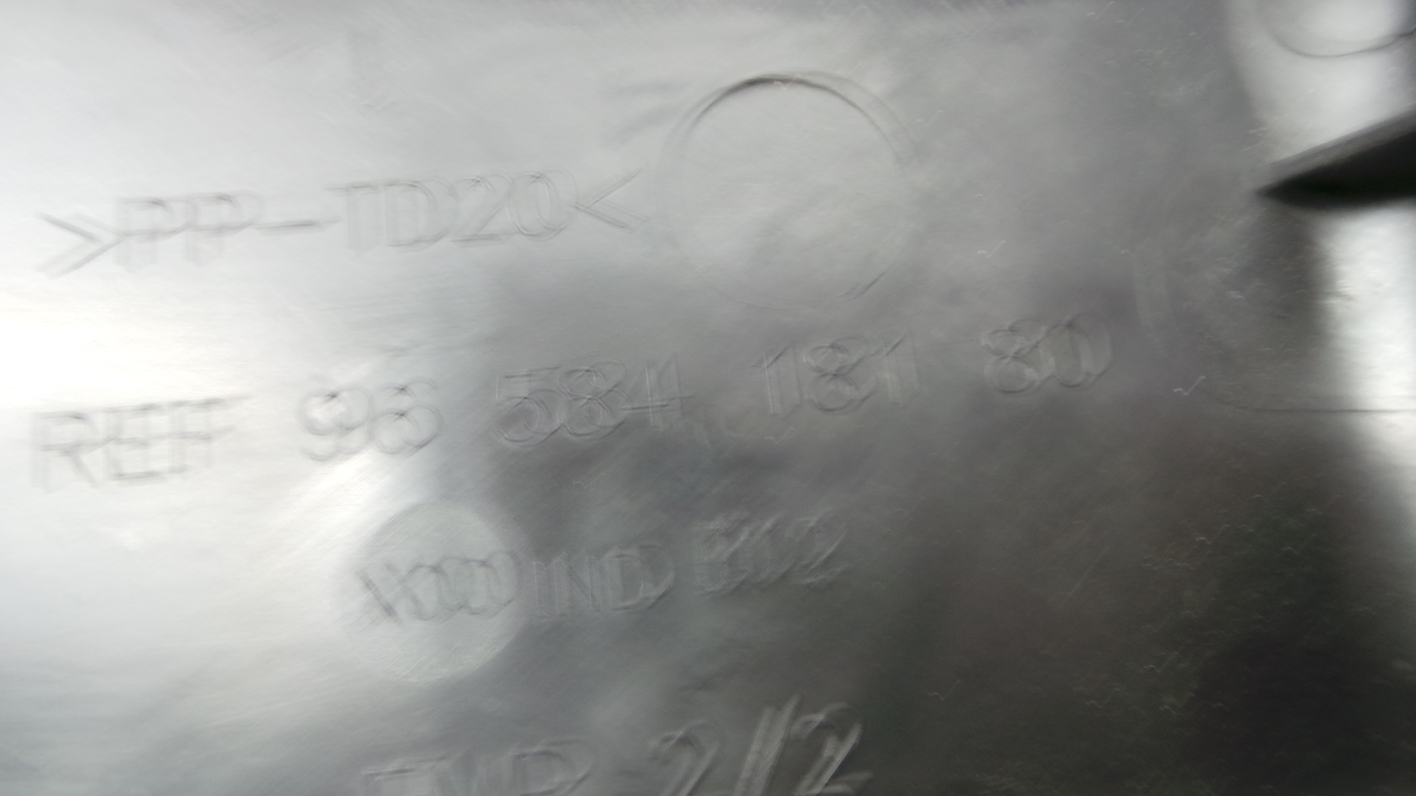 Tampa da Caixa dos Fusíveis 9658418180 - PEUGEOT PARTNER Caixa/monovolume-36530620