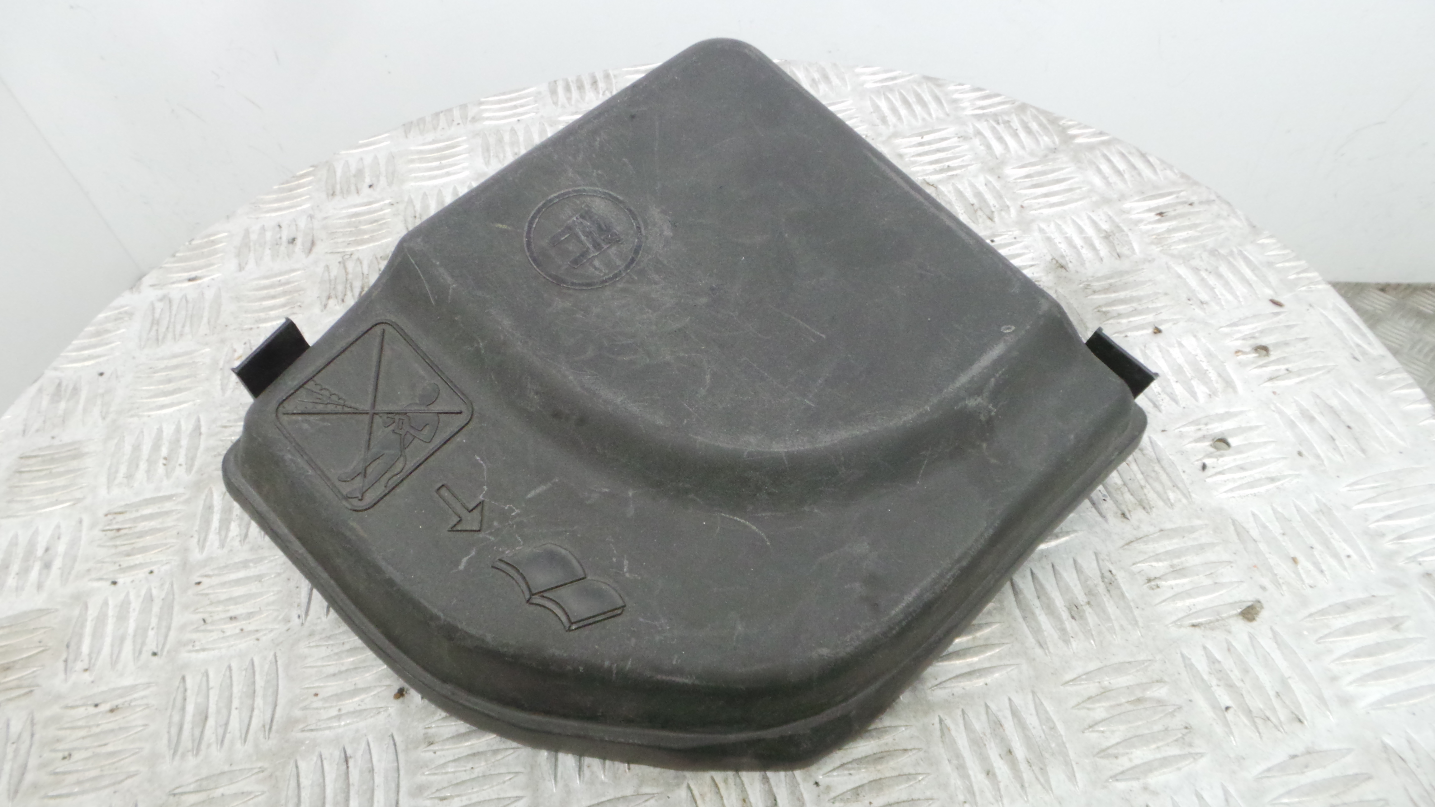 Tampa da Caixa dos Fusíveis 9653315180 - PEUGEOT 308 I (4A_, 4C_)-36530623 Tampa da Caixa dos Fusíveis 9653315180 - PEUGEOT 308 I (4A_, 4C_)-36530623