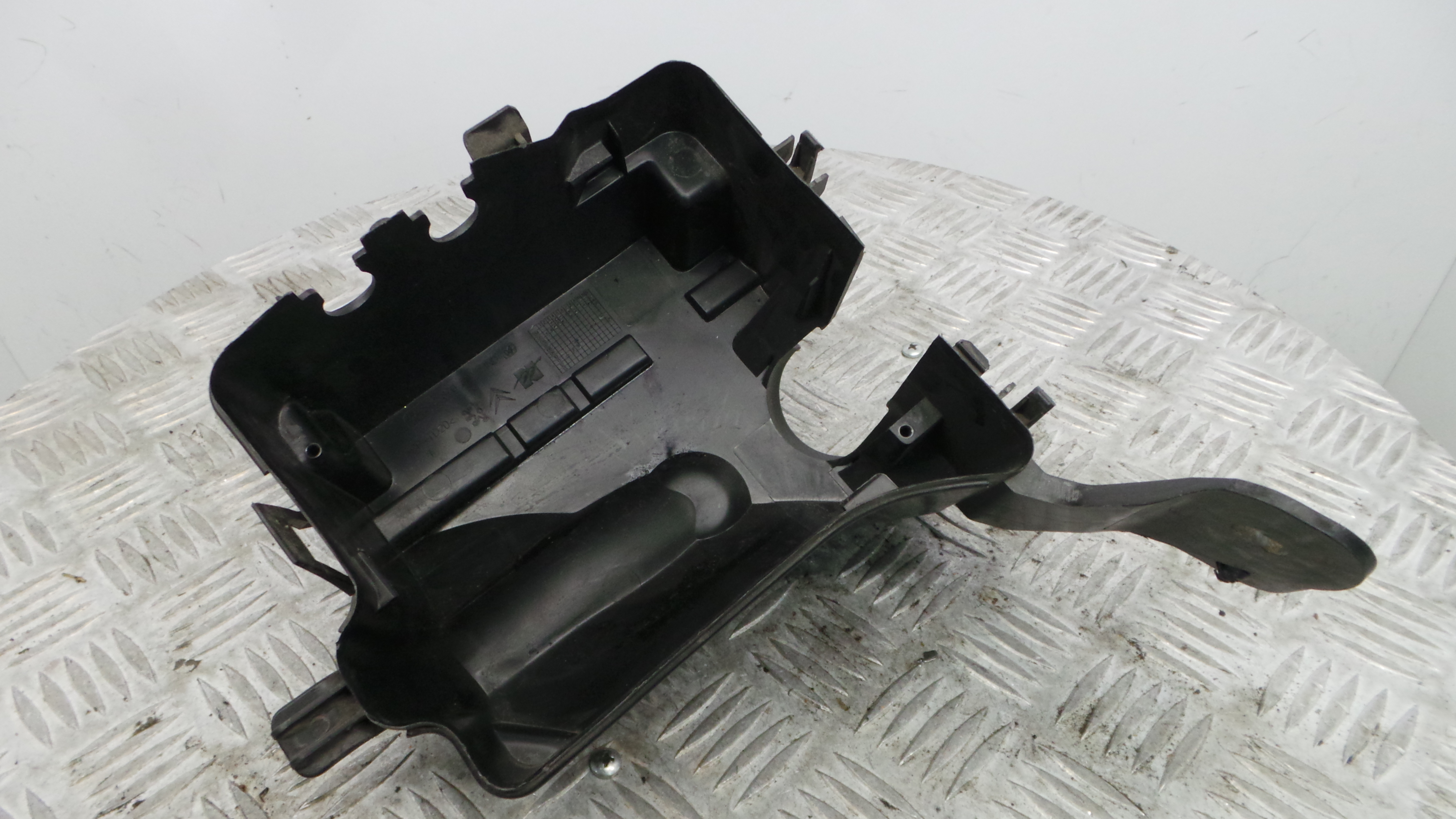 Caixa de Fusiveis 9657287080 - CITROËN C3 II (SC_)-36530655 Caixa de Fusiveis 9657287080 - CITROËN C3 II (SC_)-36530655