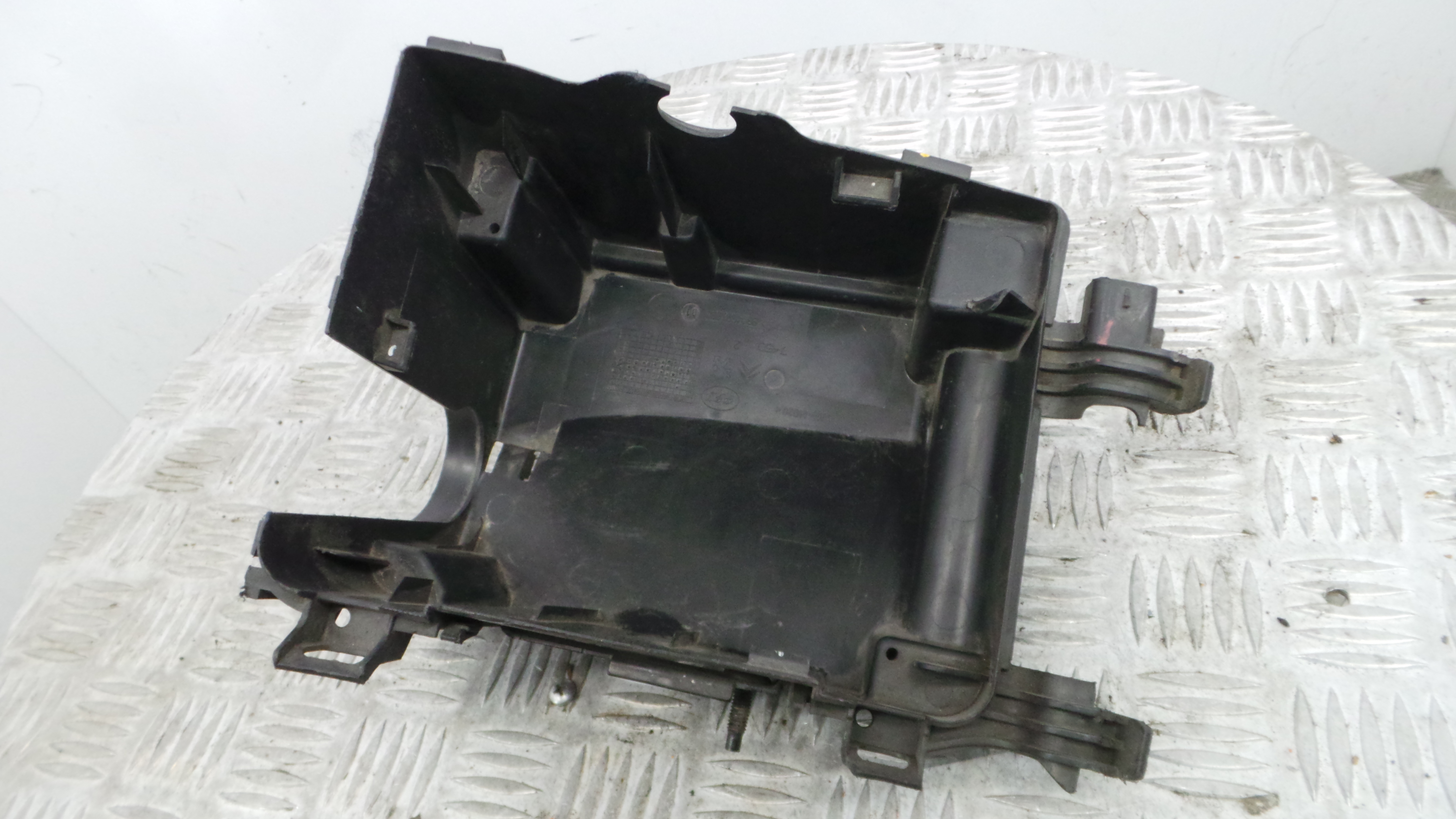 Caixa de Fusiveis 9804681980 - PEUGEOT 308 II (LB_, LP_, LW_, LH_, L3_)-36530664