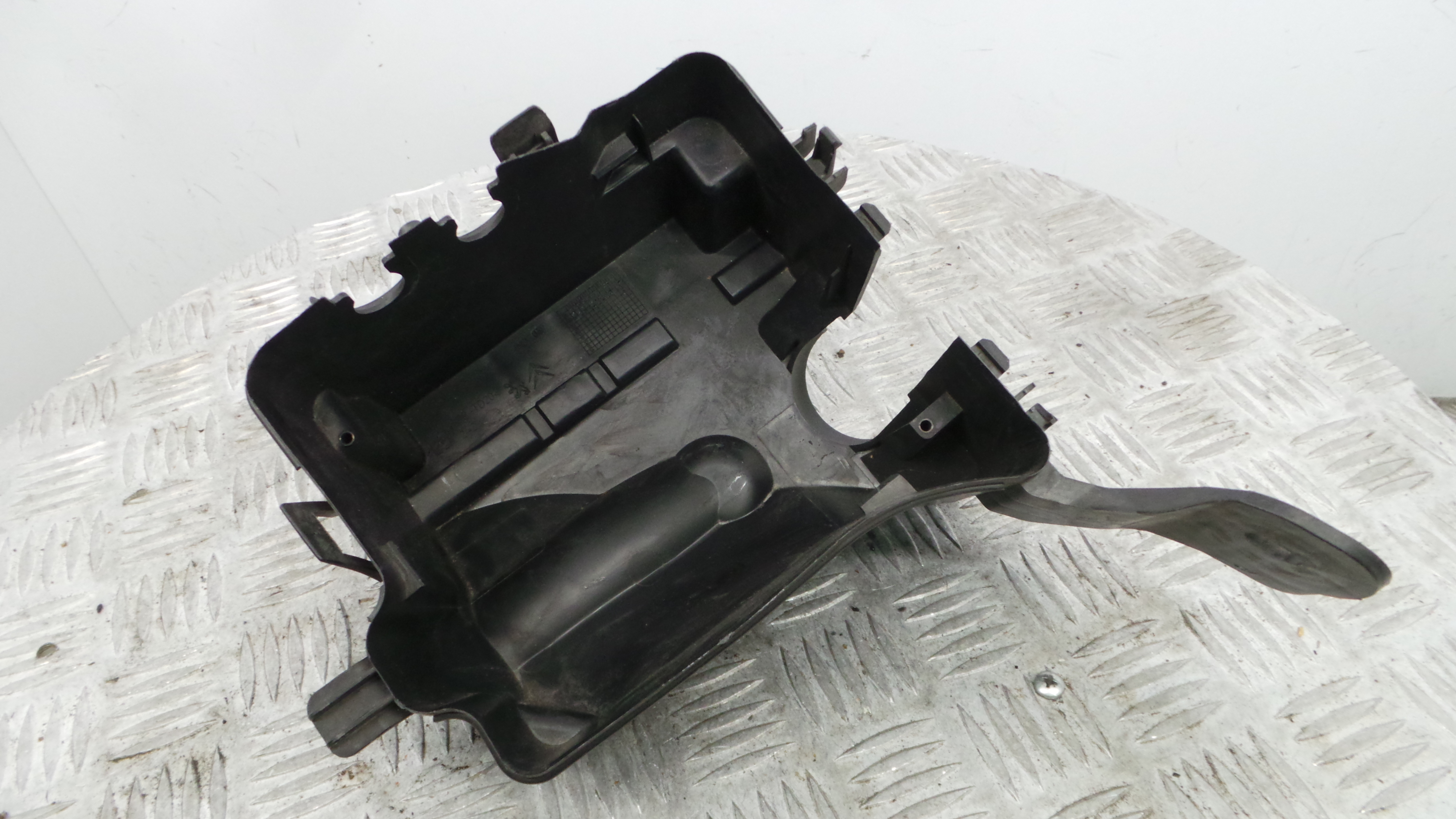 Caixa de Fusiveis 9657287080 - CITROËN DS3 (SA_)-36530670