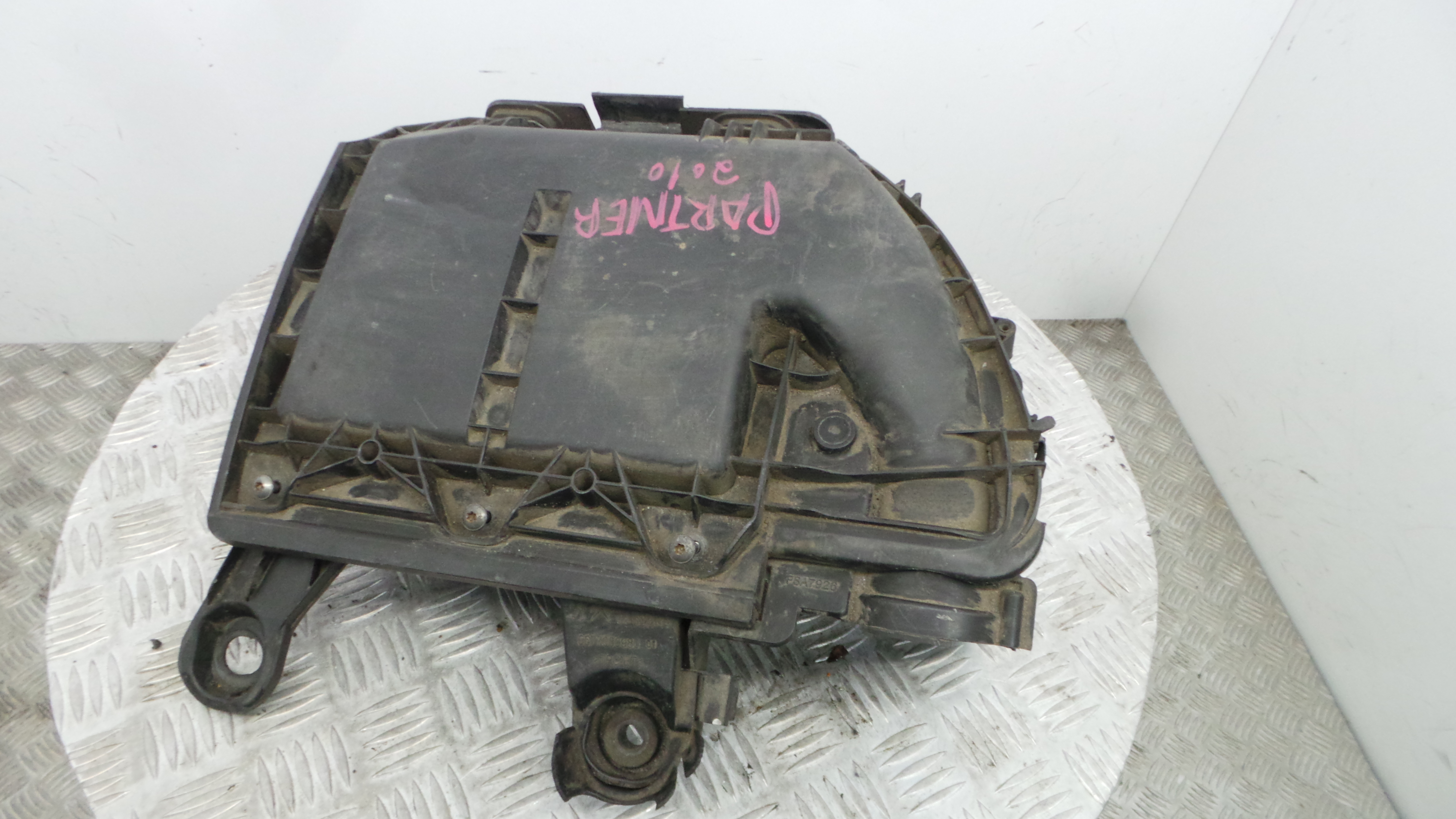 Caixa Filtro de Ar  9673061080 - PEUGEOT PARTNER Caixa/monovolume (5_, G_), PARTNER Van (5_, G_), RA-36530816