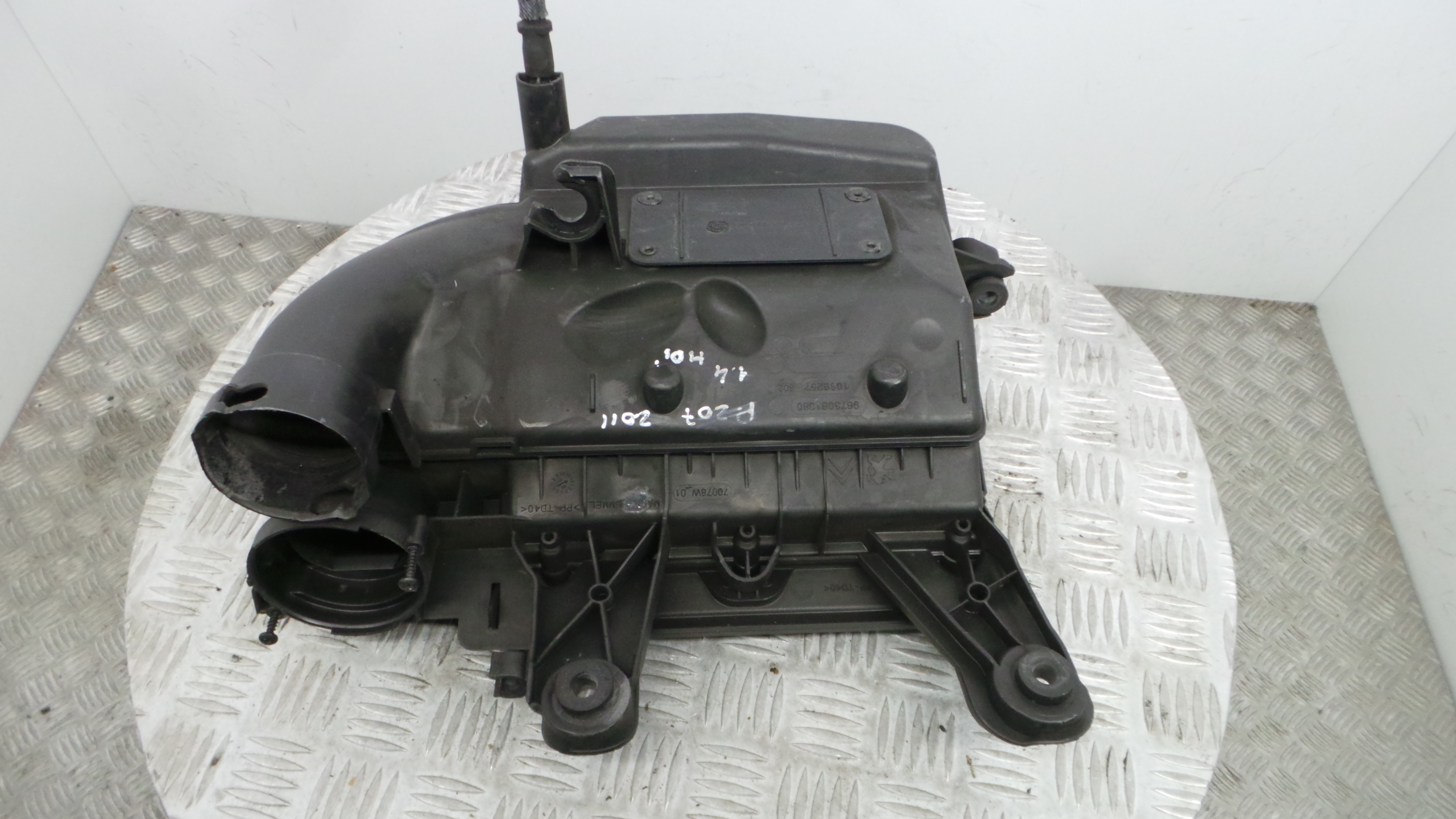 Caixa Filtro de Ar 9673061080 - PEUGEOT 207 (WA_, WC_), 207/207+ (WA_, WC_)-36530822