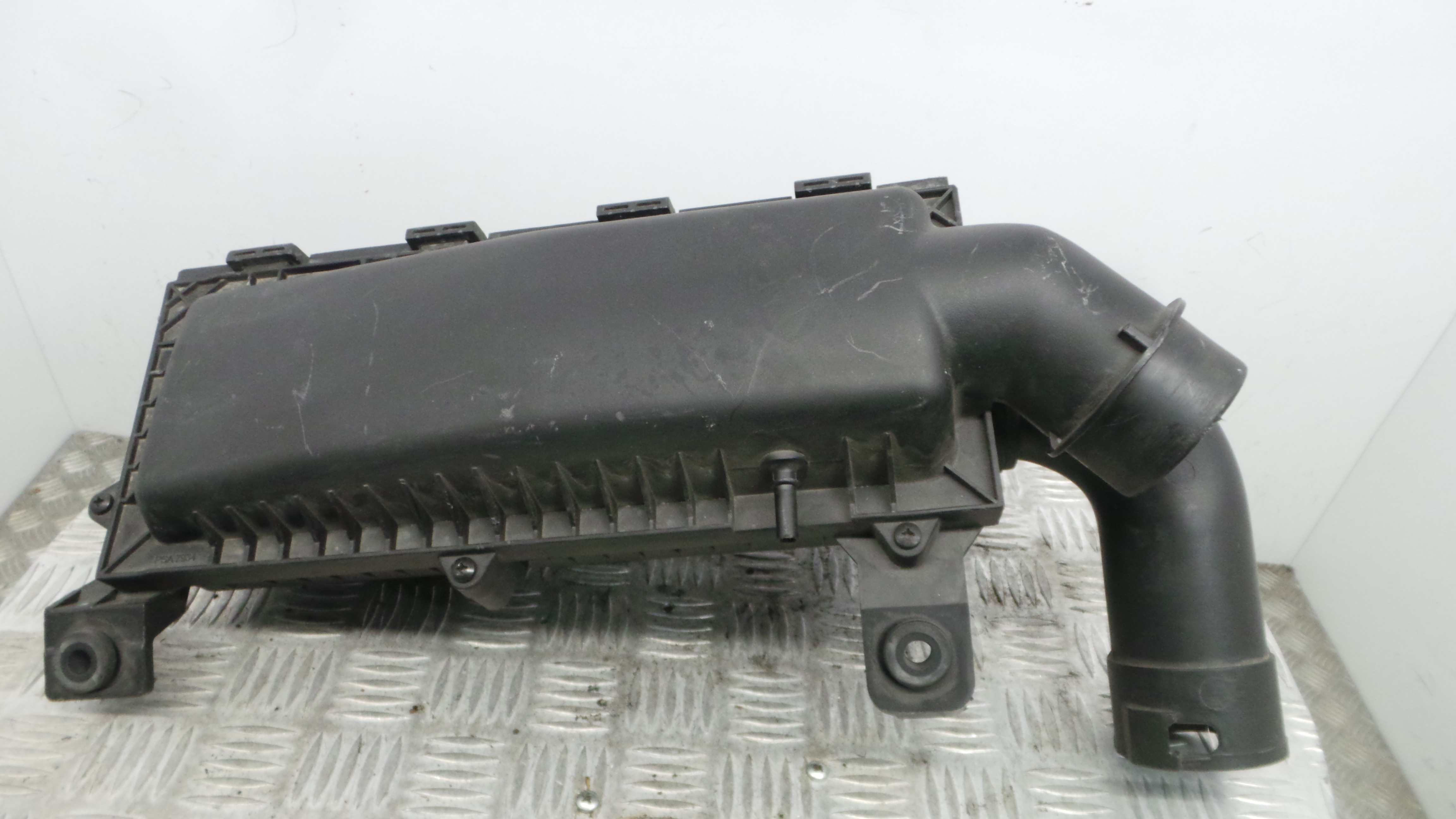 Caixa Filtro de Ar 9805057080 - CITROËN C3 / C3 ORIGIN III (SX)-36530883 Caixa Filtro de Ar 9805057080 - CITROËN C3 / C3 ORIGIN III (SX)-36530883