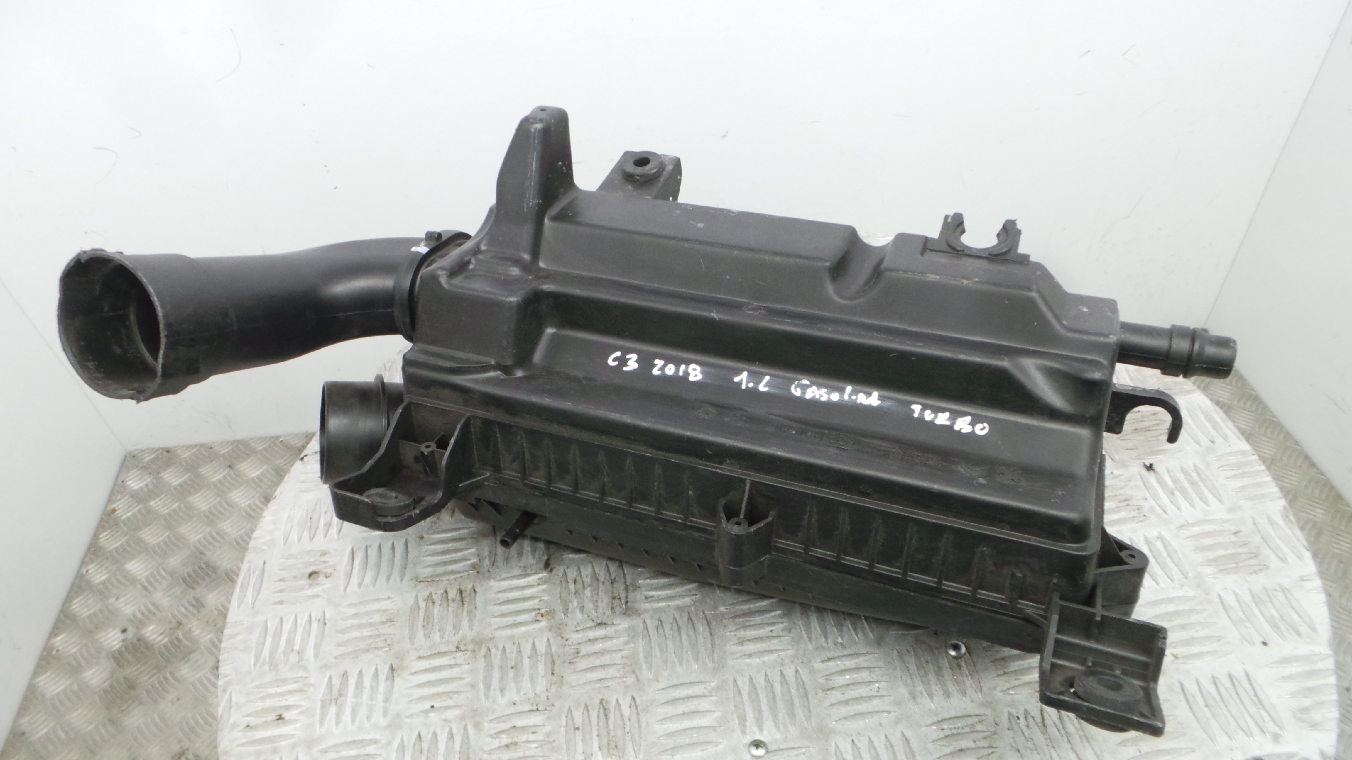 Caixa Filtro de Ar 9805057080 - CITROËN C3 / C3 ORIGIN III (SX)-36530883