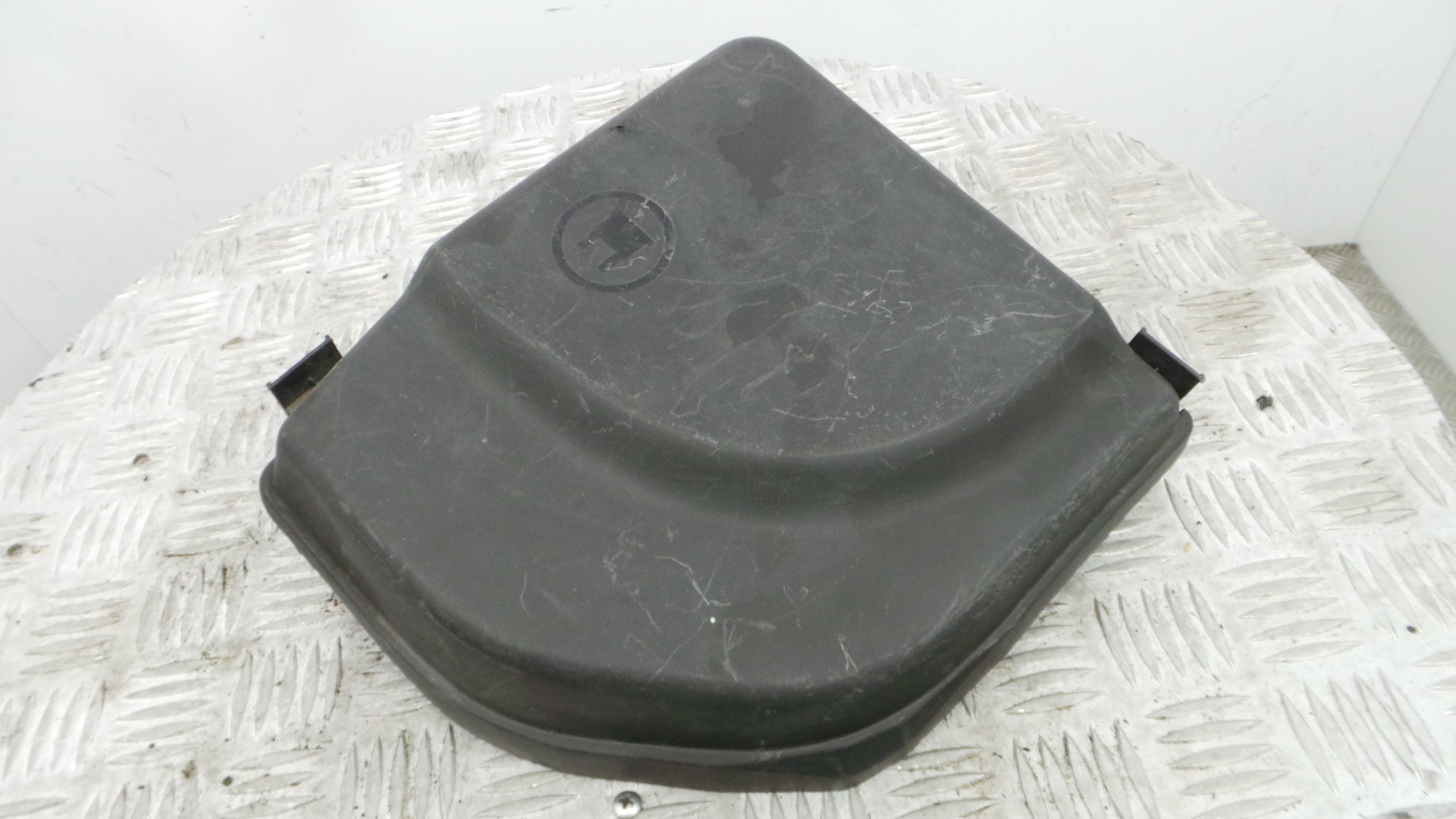 Tampa da Caixa dos Fusíveis 9634368380 - PEUGEOT 307 (3A/C)-36530951 Tampa da Caixa dos Fusíveis 9634368380 - PEUGEOT 307 (3A/C)-36530951