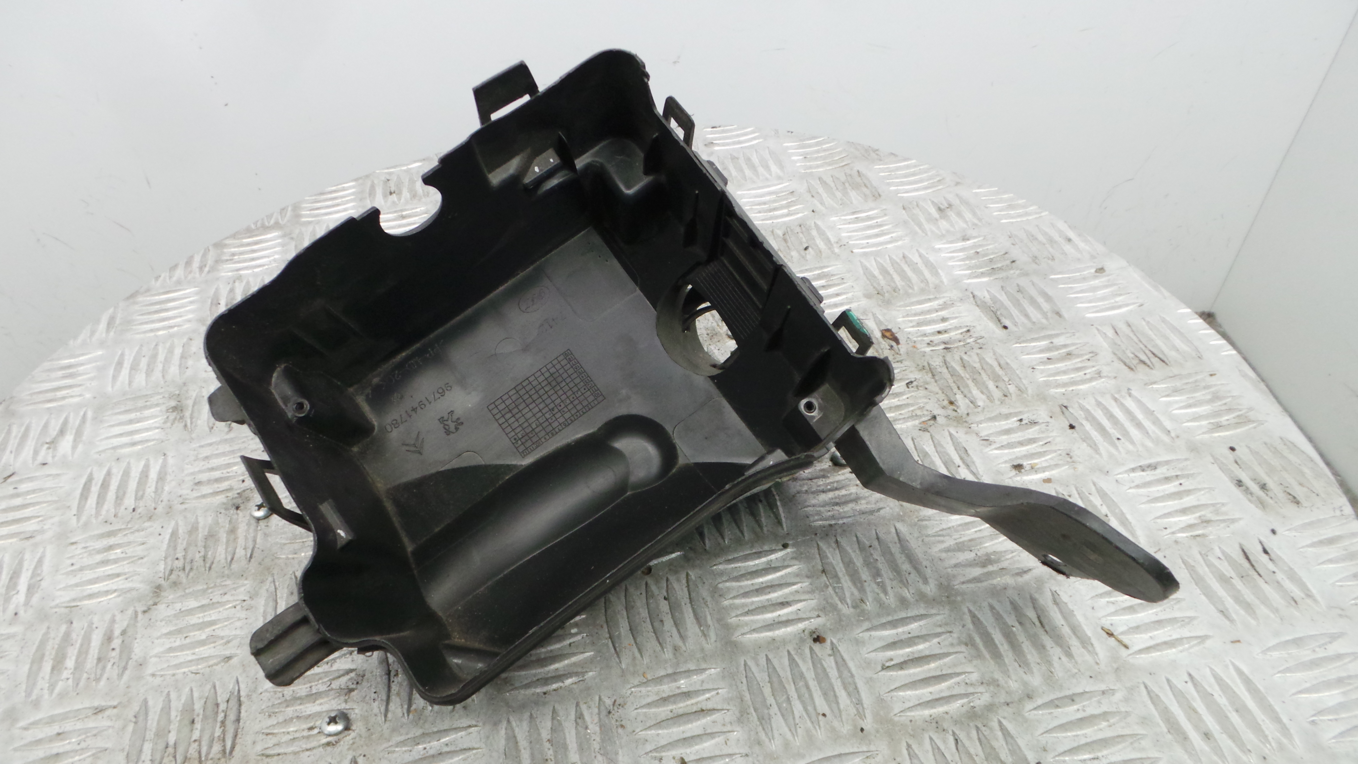 Caixa de Fusiveis 9671941780 - PEUGEOT 208 I (CA_, CC_)-36530971