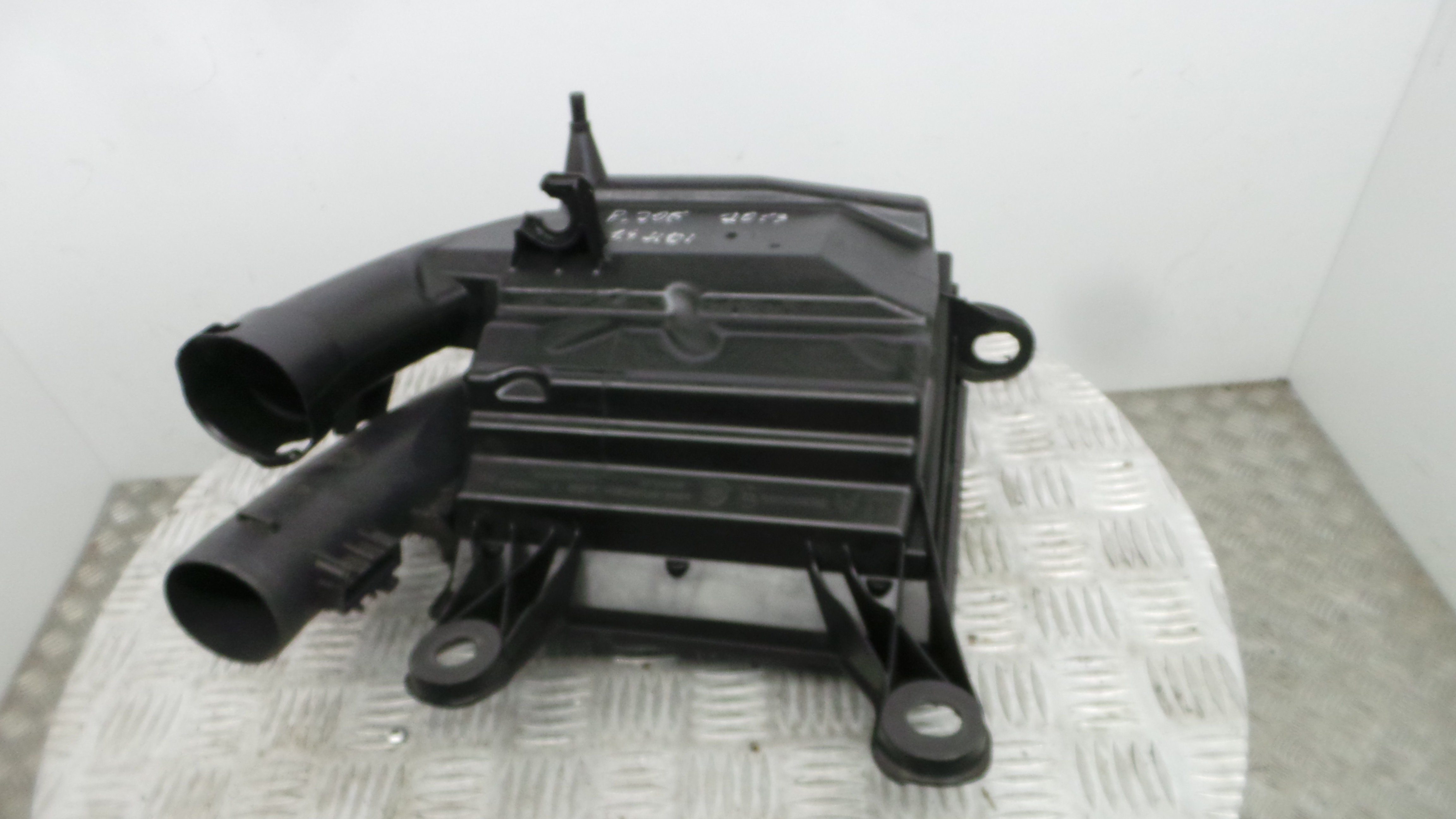 Caixa Filtro de Ar  9806561080 - PEUGEOT 208 I (CA_, CC_)-36531034