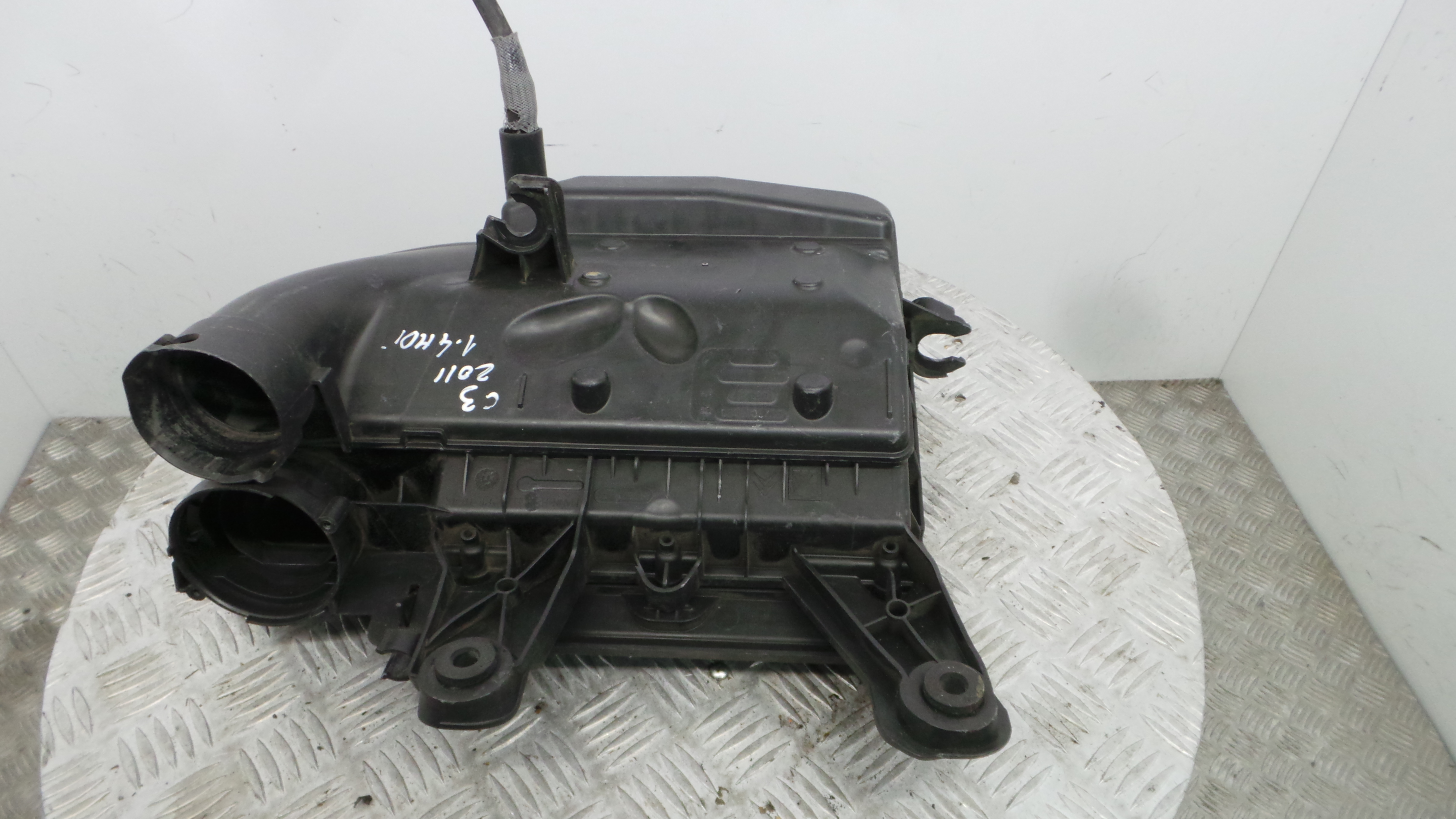 Caixa Filtro de Ar 9673061080 - CITROËN C3 II (SC_)-36531040