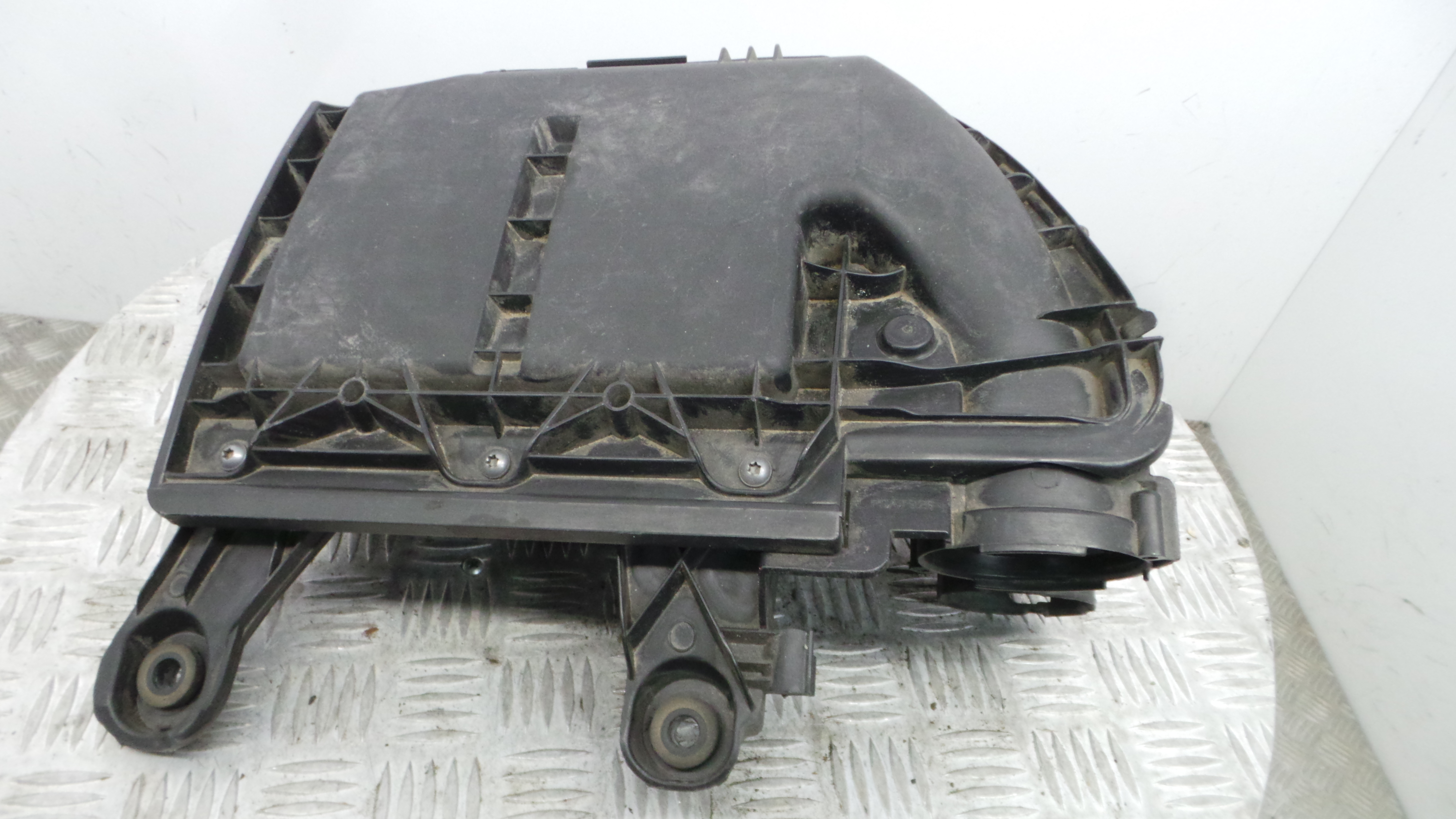 Caixa Filtro de Ar  9673061080 - CITROËN C3 II (SC_)-36531043