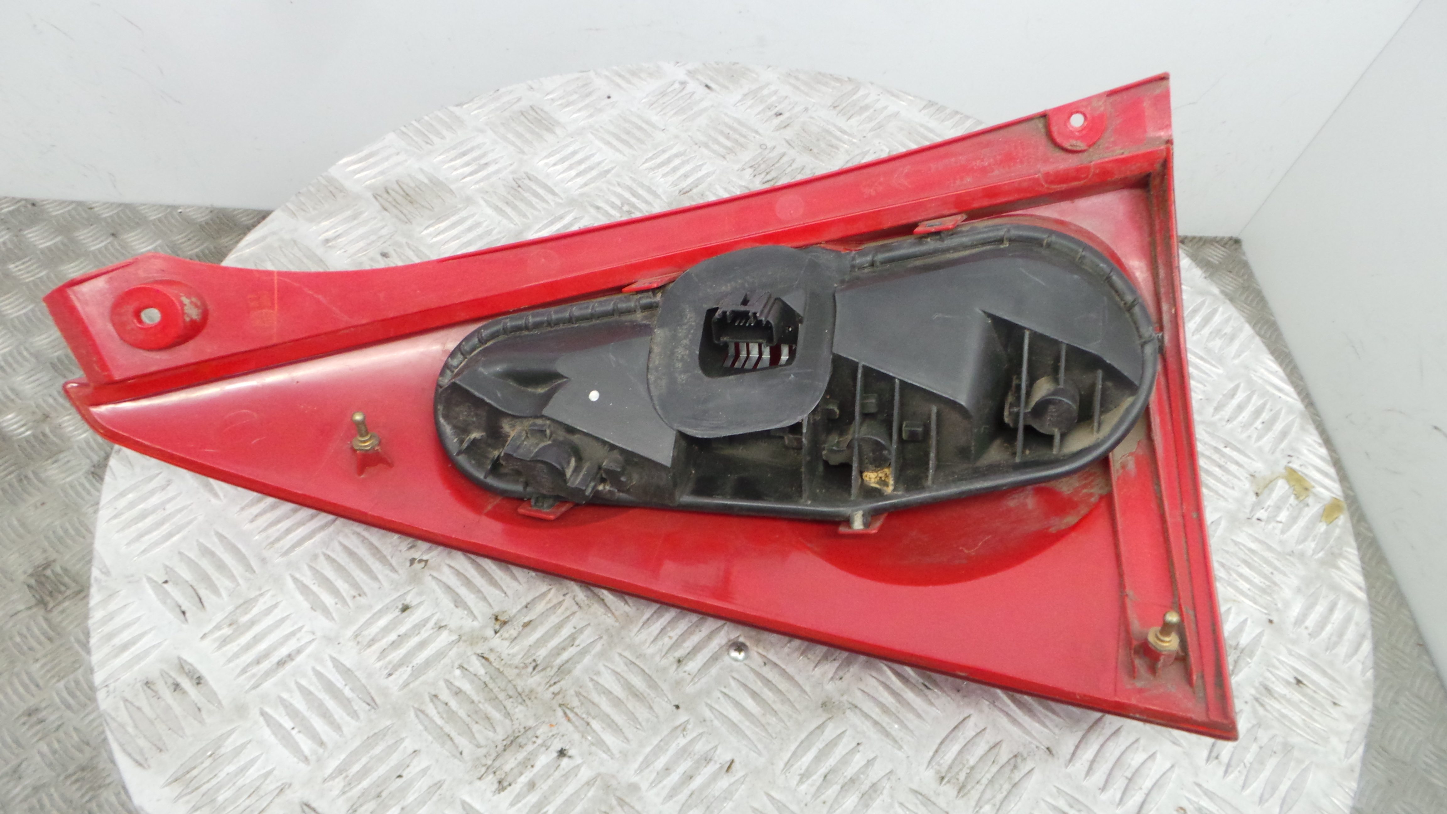 Farolim Stop Dto 81550-0H040 - PEUGEOT 107 (PM_, PN_)-36537338