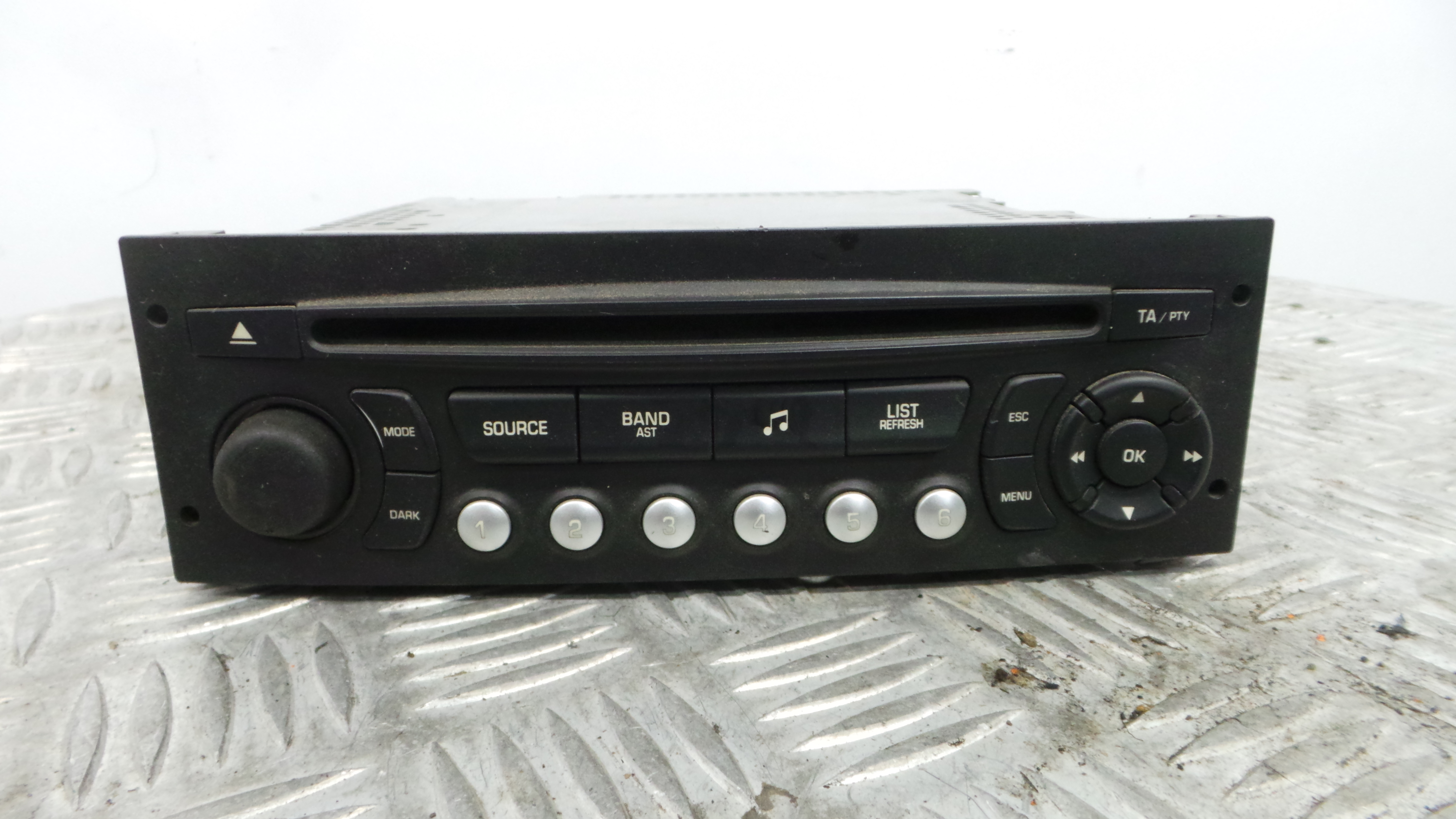 Auto-rádios 96775574XT - CITROËN BERLINGO / BERLINGO FIRST Caixa/monovolume (M_)-36537572 Auto-rádios 96775574XT - CITROËN BERLINGO / BERLINGO FIRST Caixa/monovolume (M_)-36537572