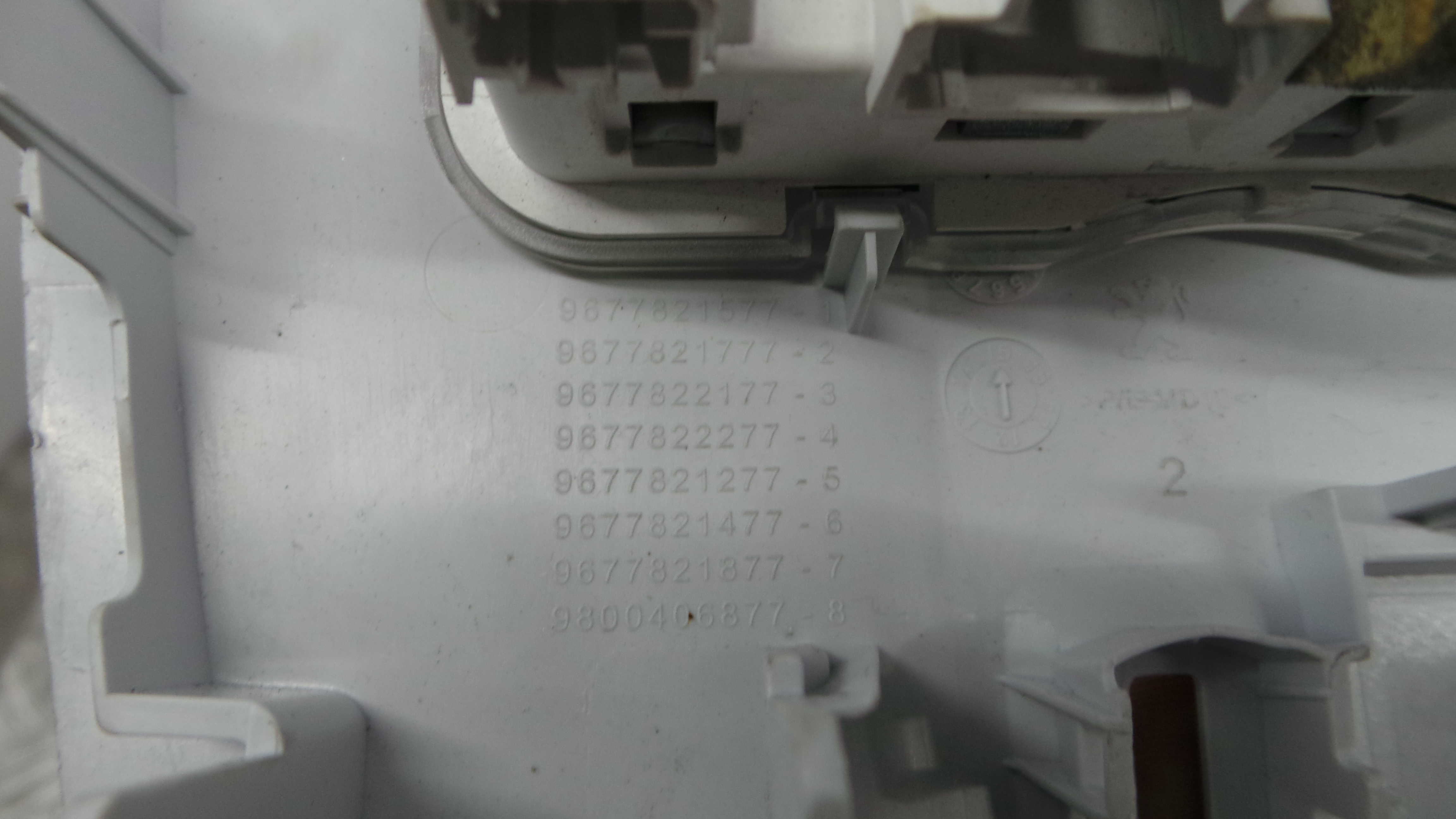 Plafonier Teto 9677821577-1 - PEUGEOT 308 II (LB_, LP_, LW_, LH_, L3_)-36538503