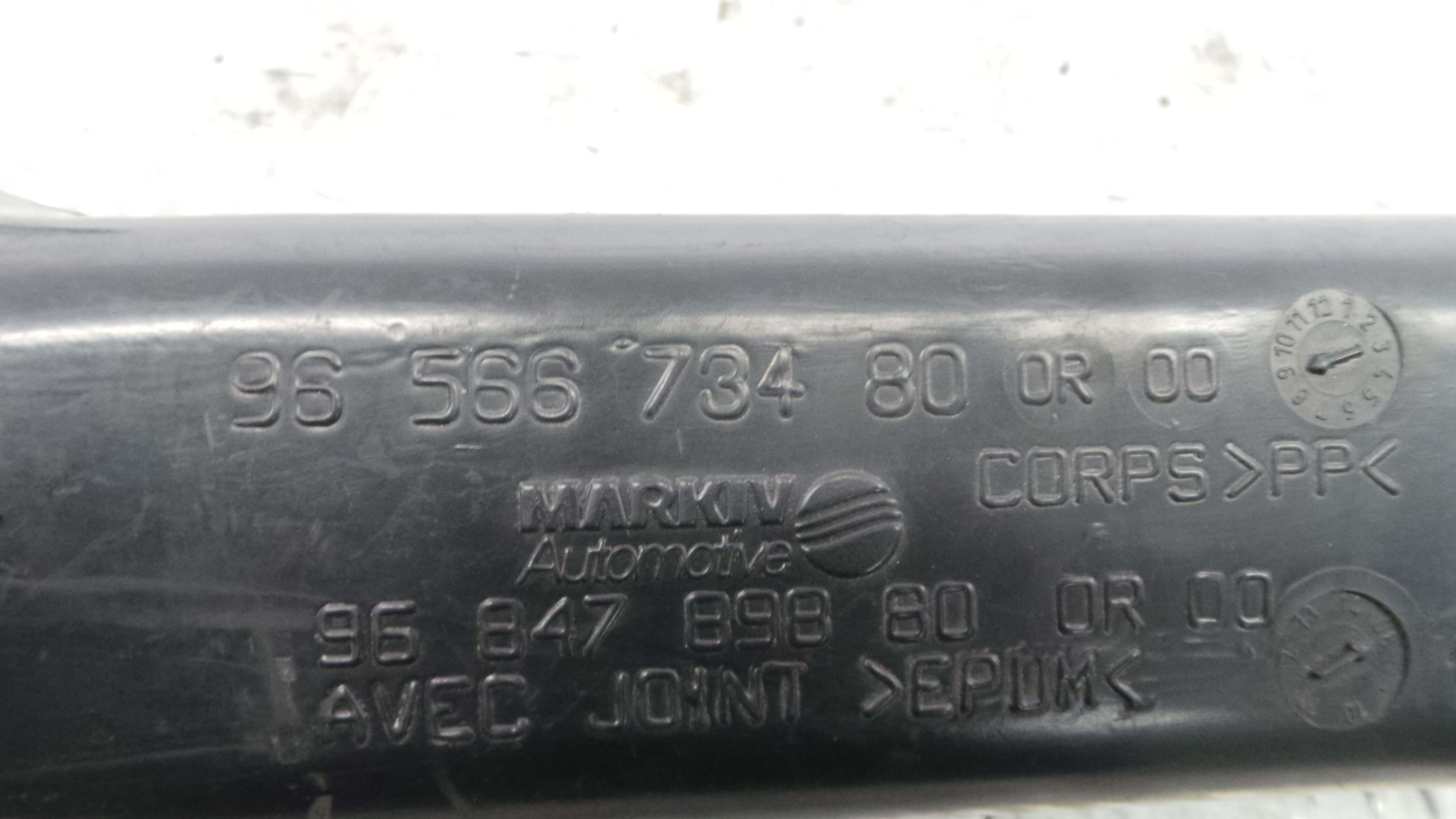 Tubo Caixa Filtro Ar 9656673480 - PEUGEOT 308 I (4A_, 4C_)-36547506