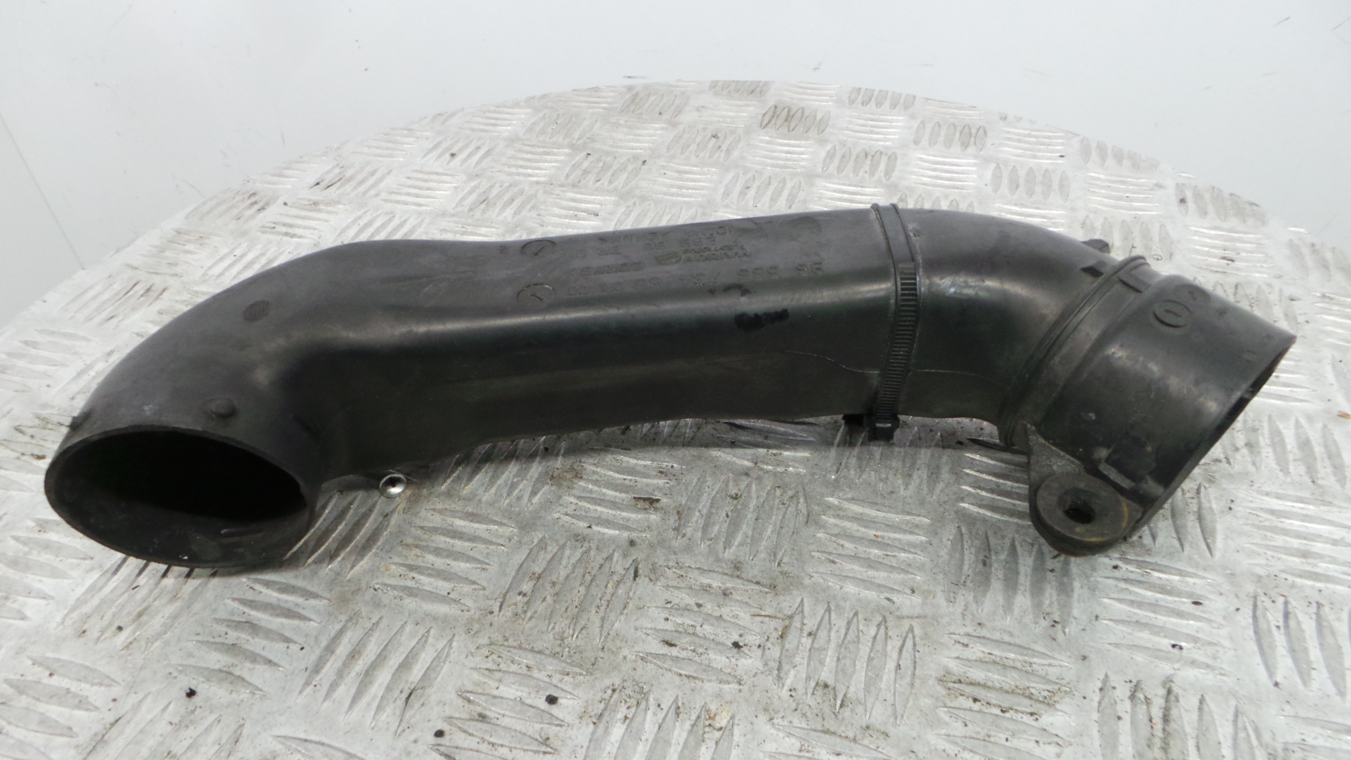 Tubo Caixa Filtro Ar 9656673480 - PEUGEOT 308 I (4A_, 4C_)-36547529