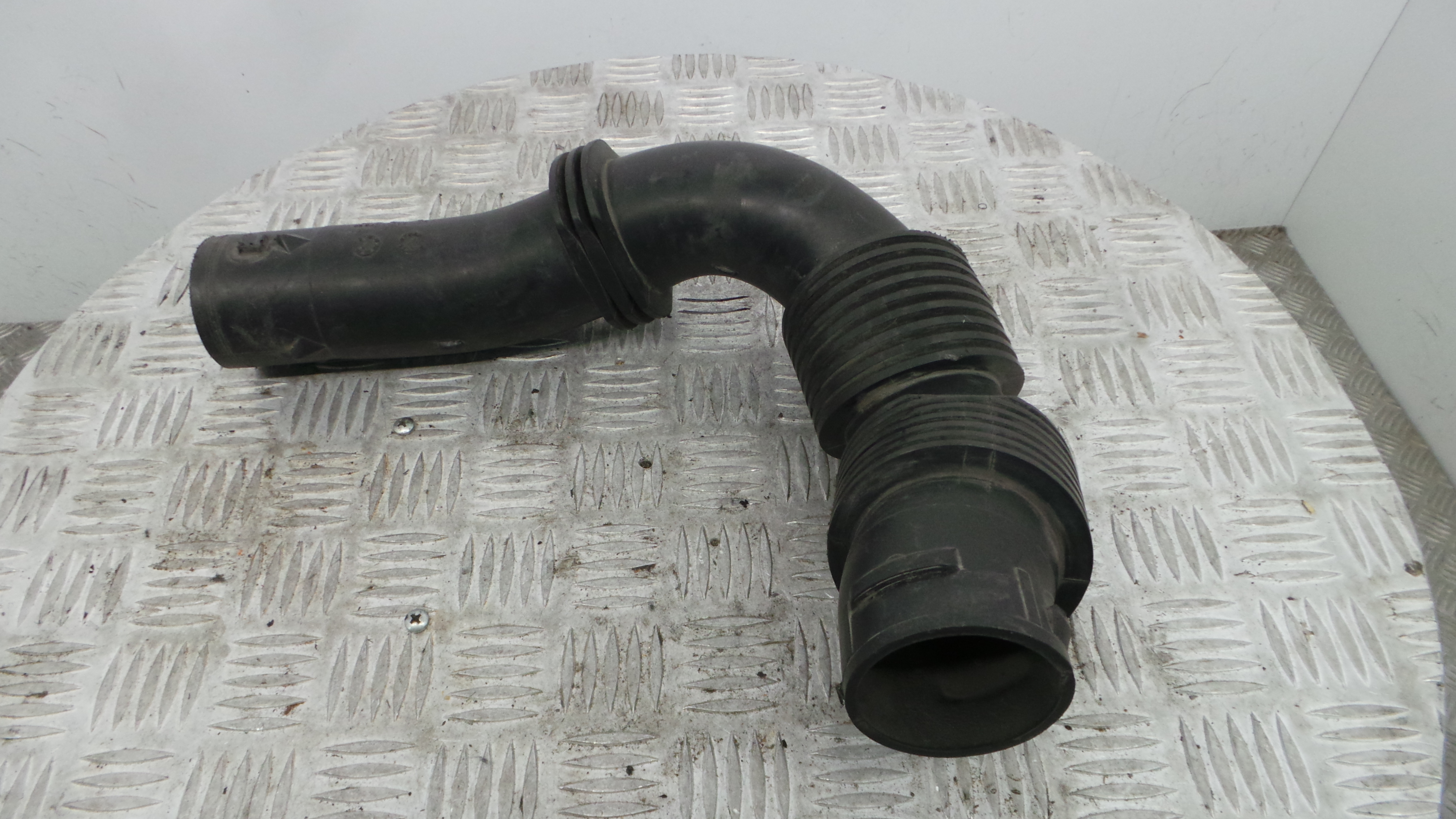 Tubo Caixa Filtro Ar 9684813580 - CITROËN C3 II (SC_)-36547642