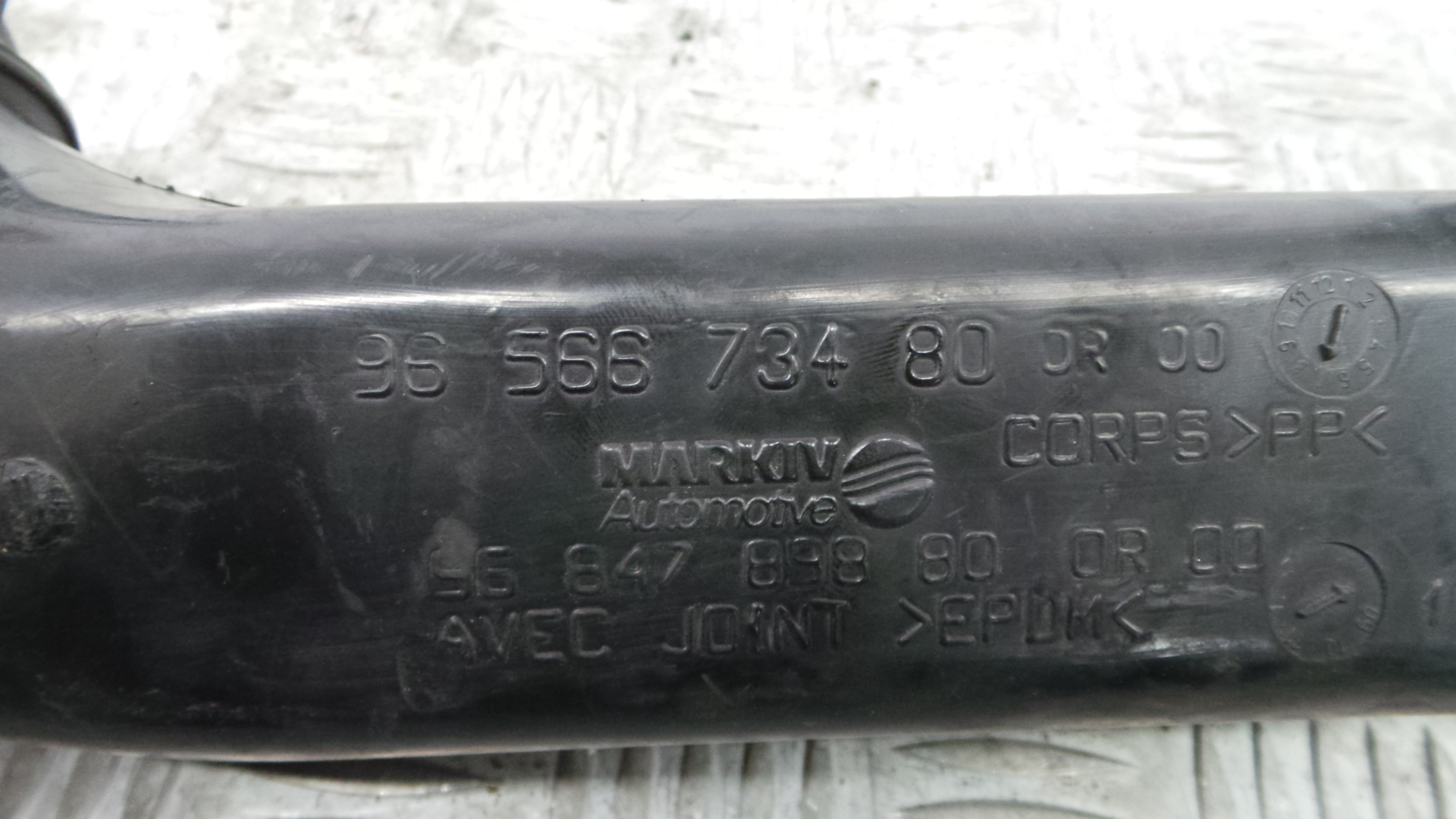 Tubo Caixa Filtro Ar 9656673480 - PEUGEOT 308 I (4A_, 4C_)-36547651