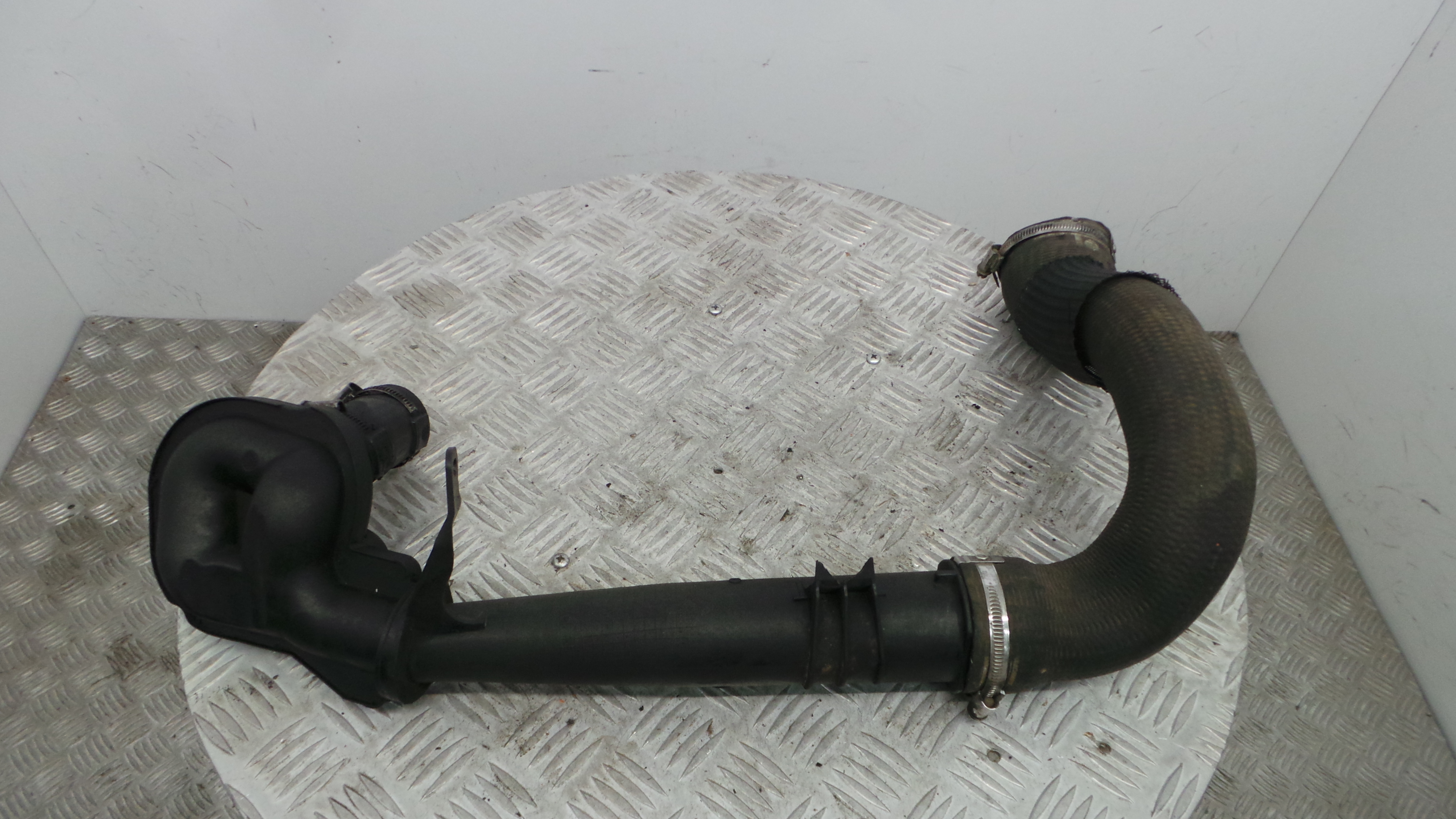 Tubo Intercooler 9680995580 - CITROËN C4 PICASSO I Veículo multiuso (UD_)-36552041