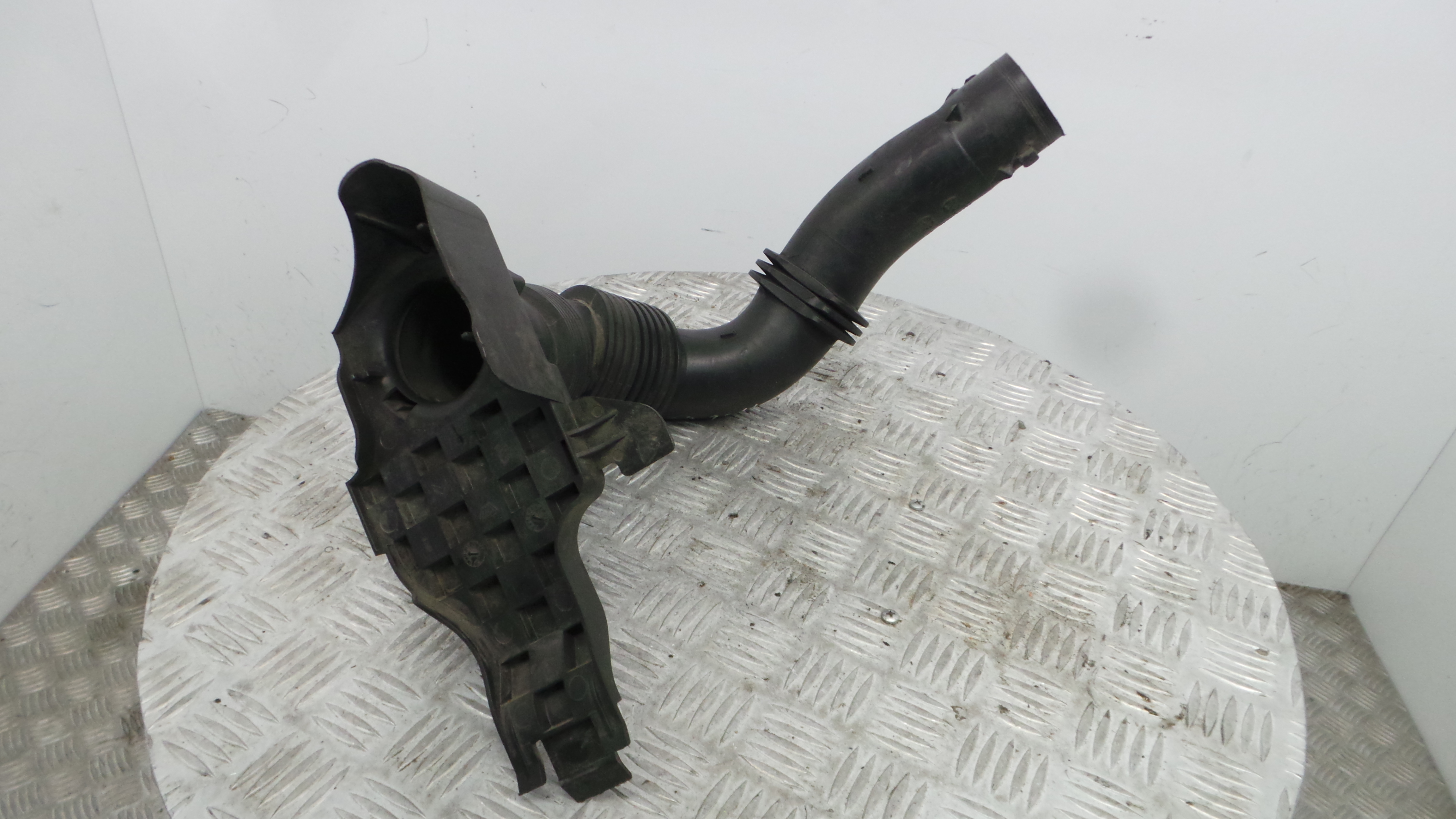 Tubo Caixa Filtro Ar 9684813580 - CITROËN C3 II (SC_)-36552406