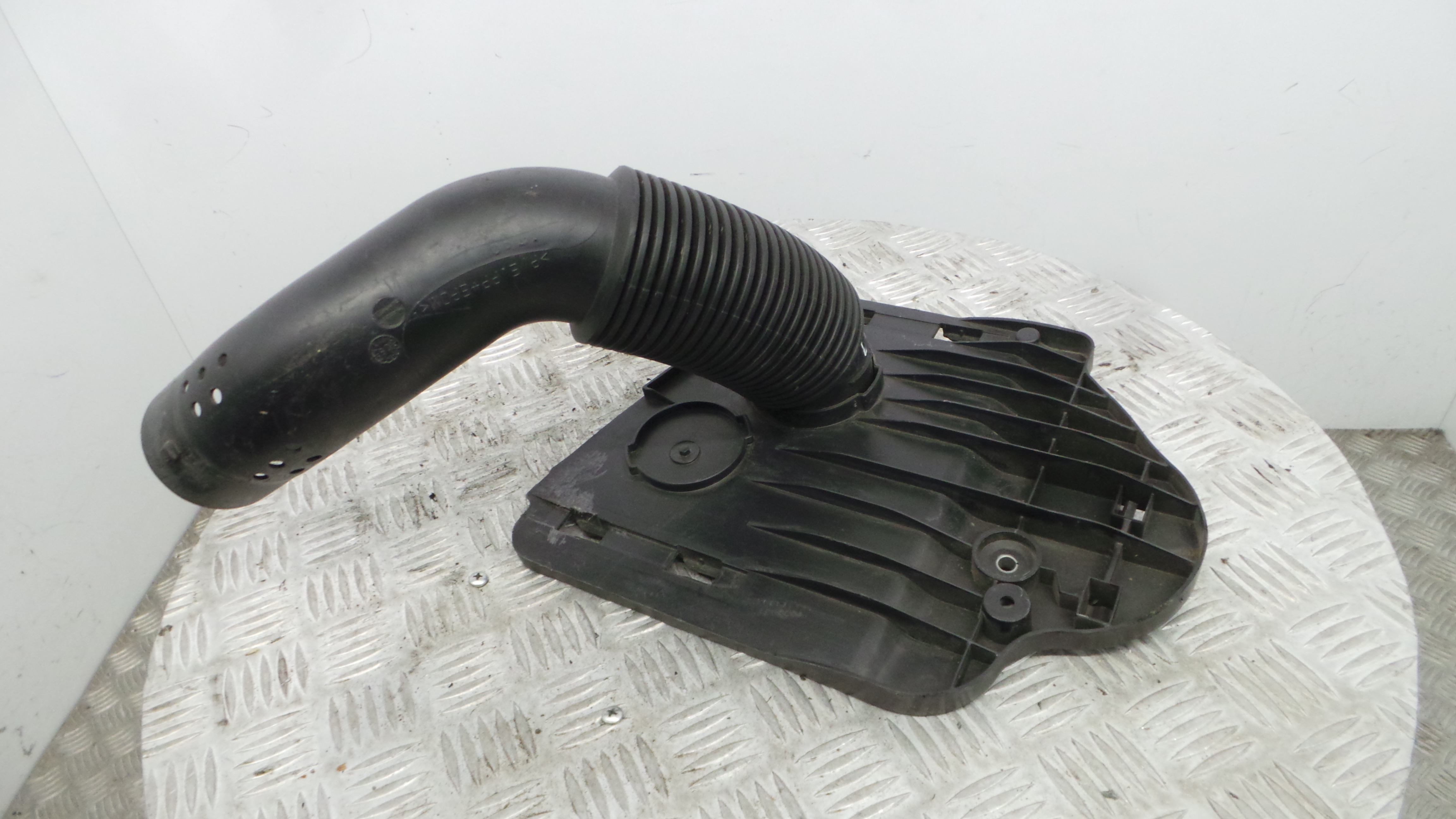 Tubo Caixa Filtro Ar 9680607780 - PEUGEOT 308 I (4A_, 4C_)-36552420