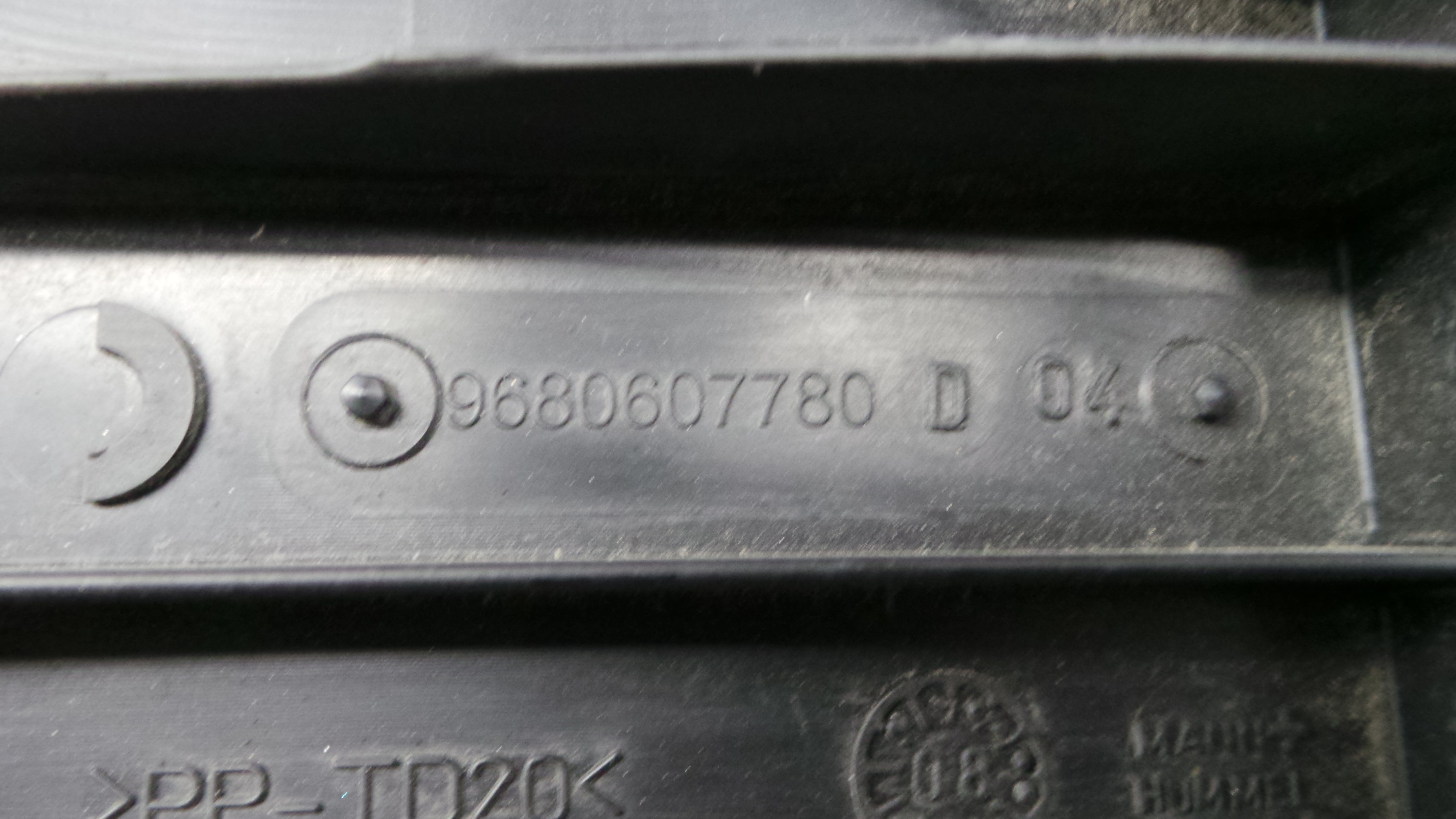 Tubo Caixa Filtro Ar 9680607780 - PEUGEOT 308 I (4A_, 4C_)-36552420