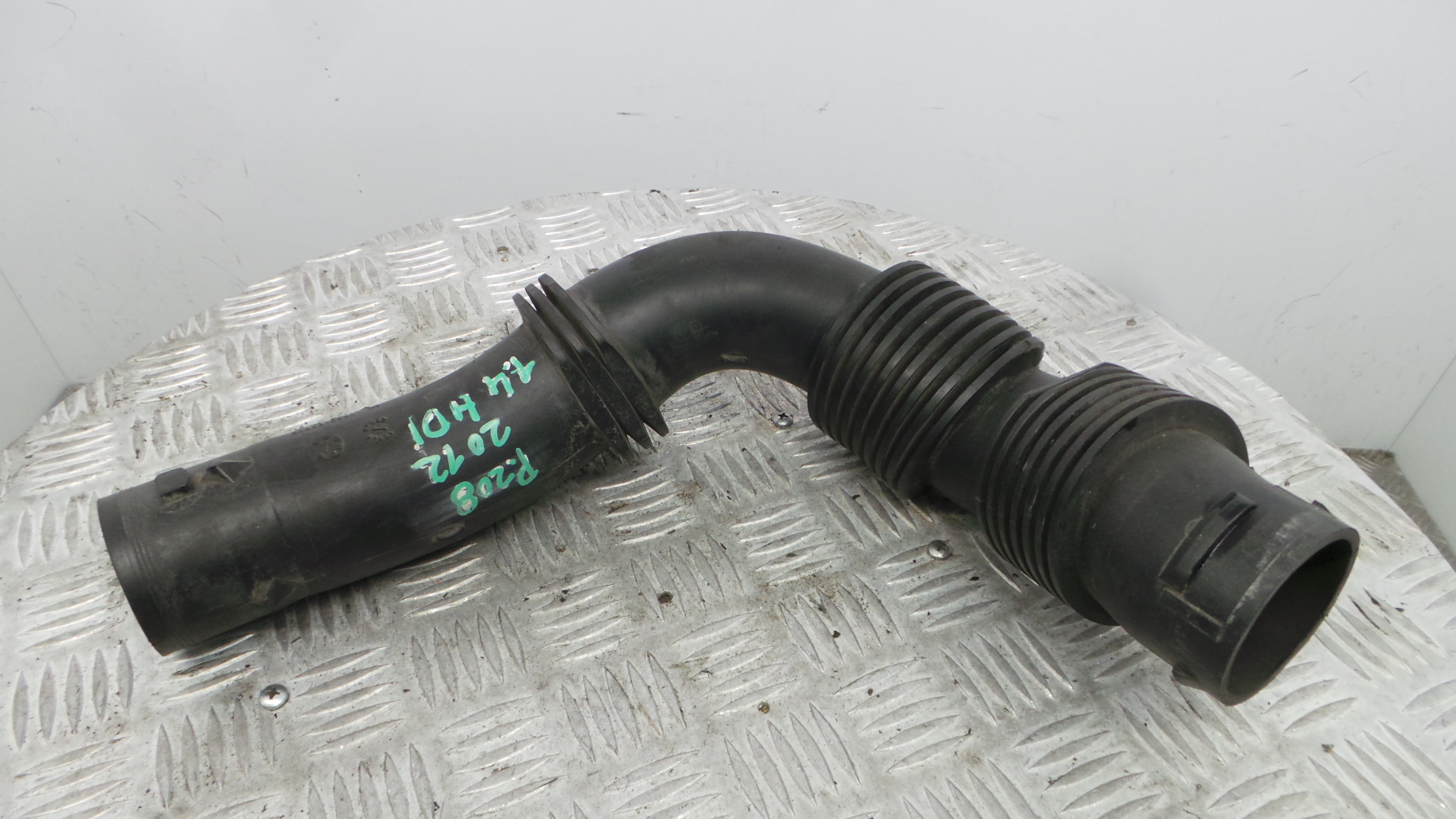 Tubo Caixa Filtro Ar 9684813580 - PEUGEOT 208 I (CA_, CC_)-36552423 Tubo Caixa Filtro Ar 9684813580 - PEUGEOT 208 I (CA_, CC_)-36552423