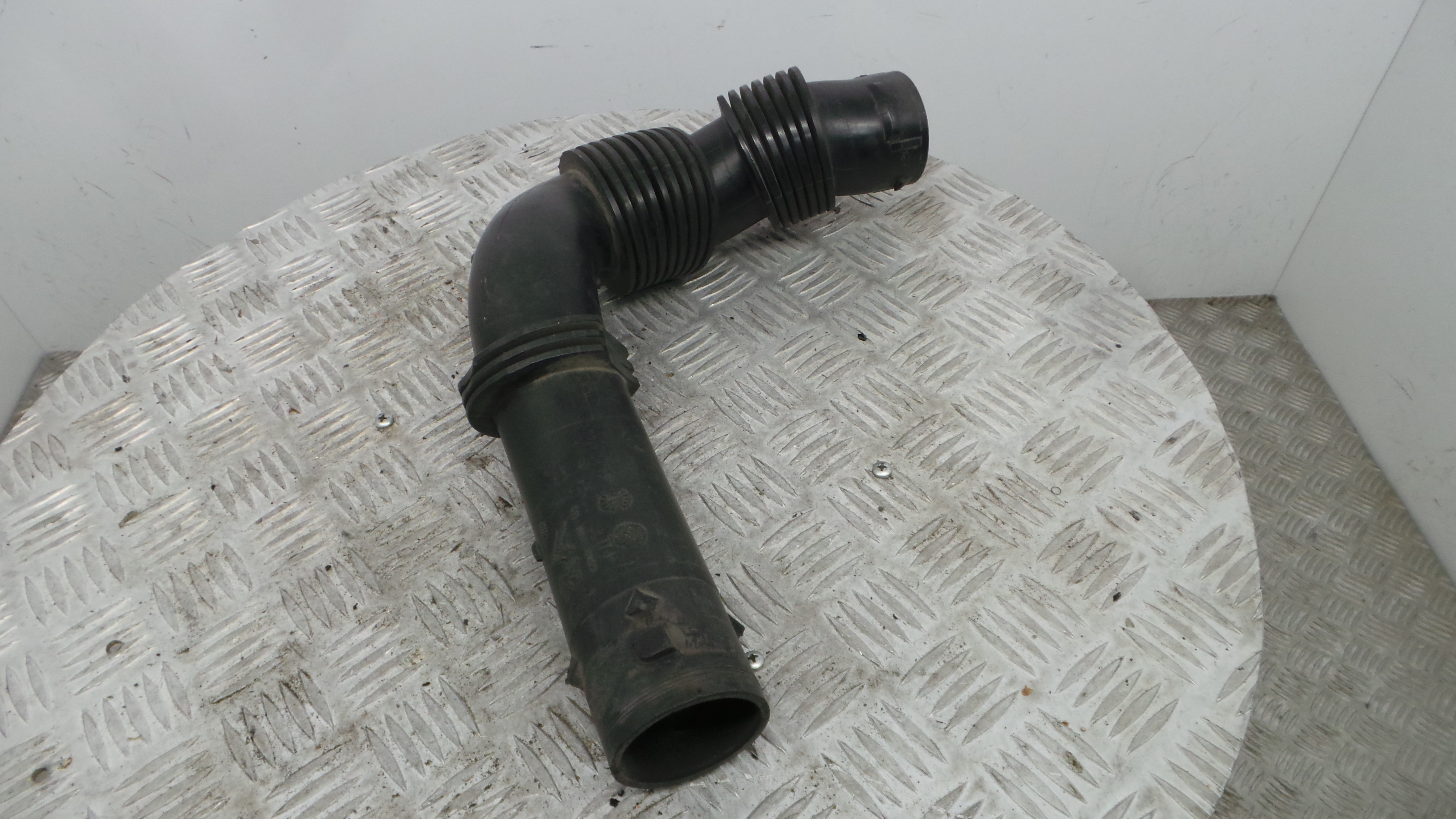 Tubo Caixa Filtro Ar 9684813580 - CITROËN C3 II (SC_)-36553879