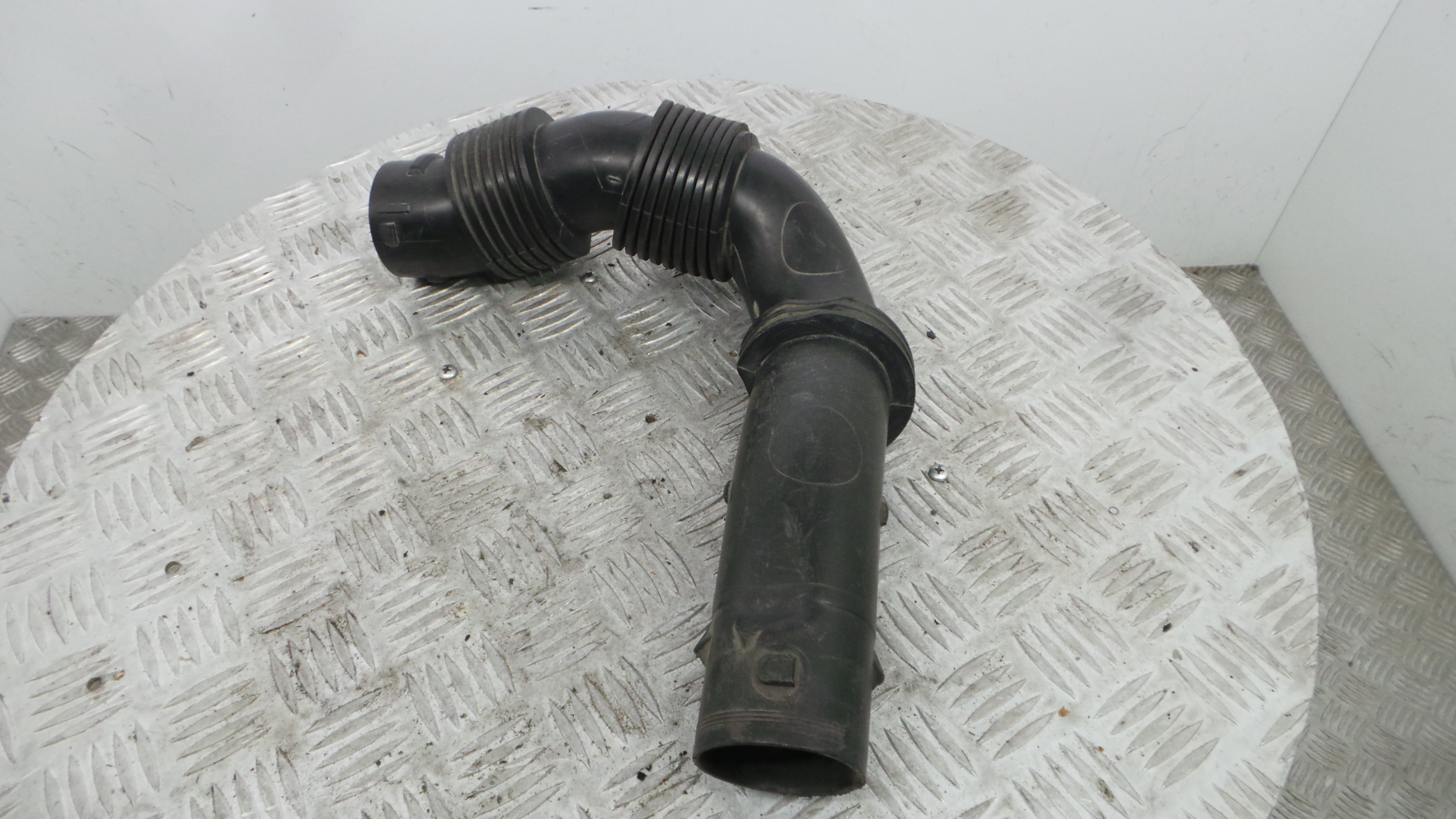 Tubo Caixa Filtro Ar 9684813580 - CITROËN C3 II (SC_)-36553891