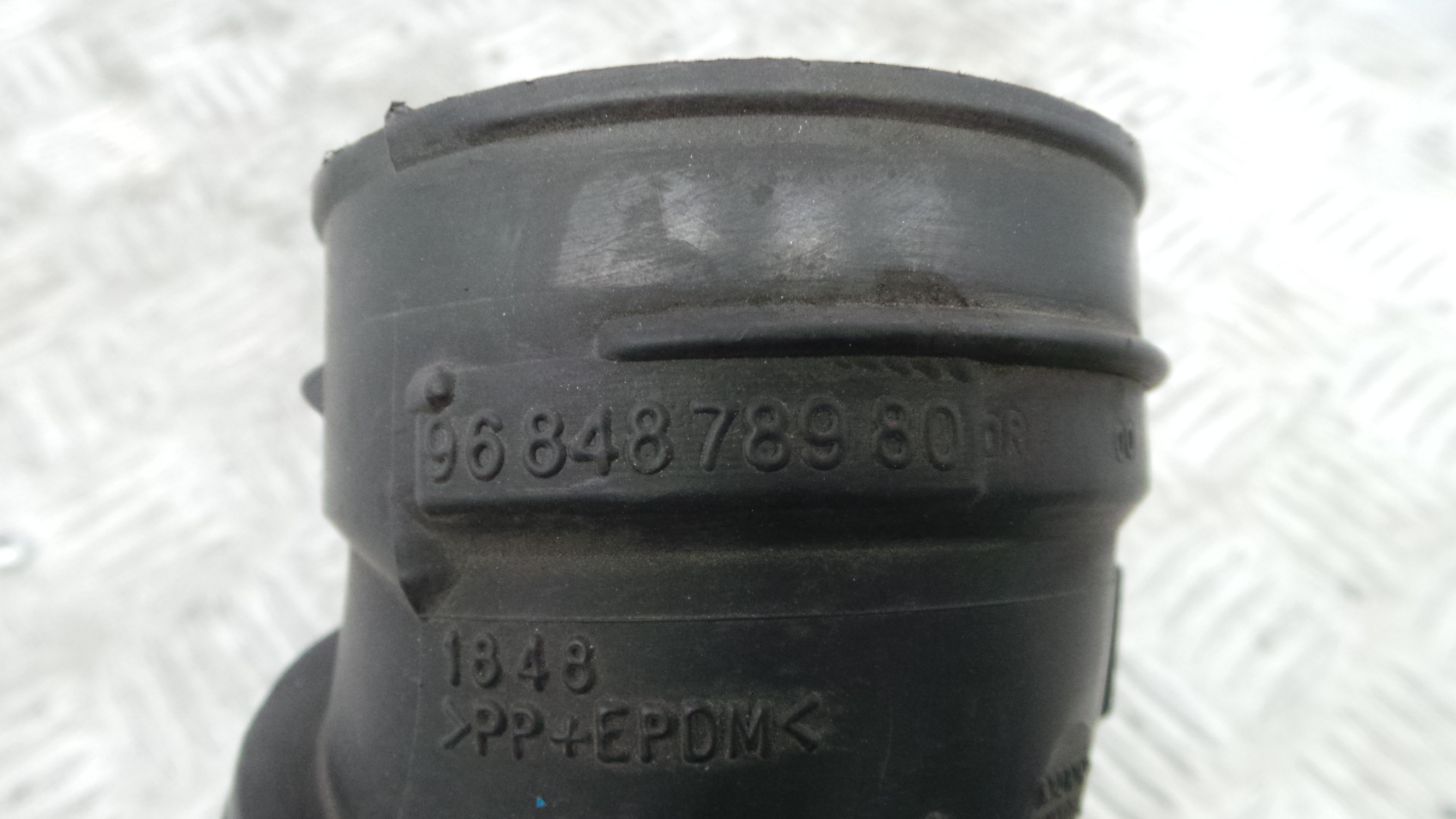 Tubo Caixa Filtro Ar 9684878980 - PEUGEOT 407 (6D_)-36554215