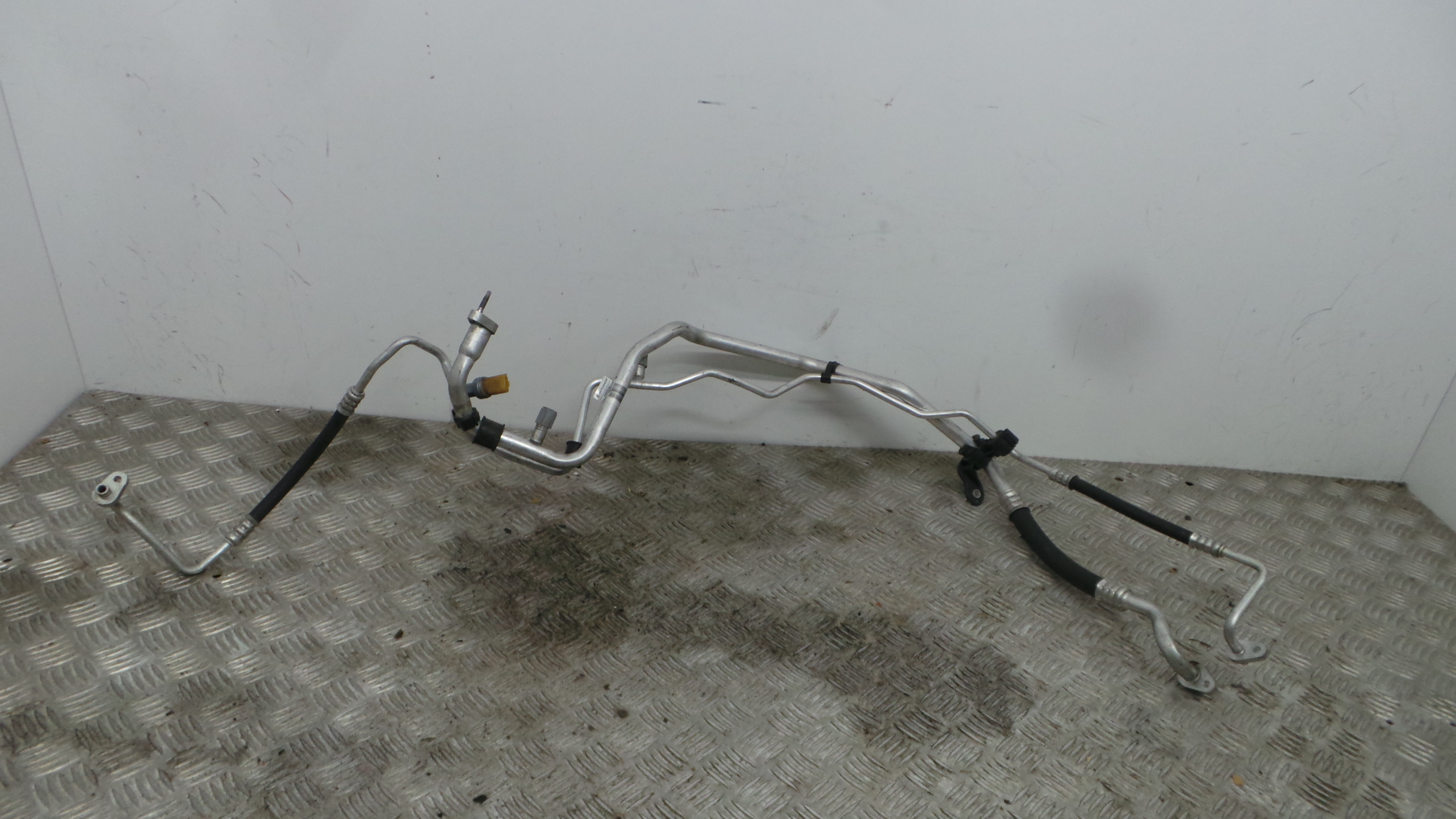 Tubos De Ar Condicionado 9831702080 - PEUGEOT 308 II (LB_, LP_, LW_, LH_, L3_)-36557897