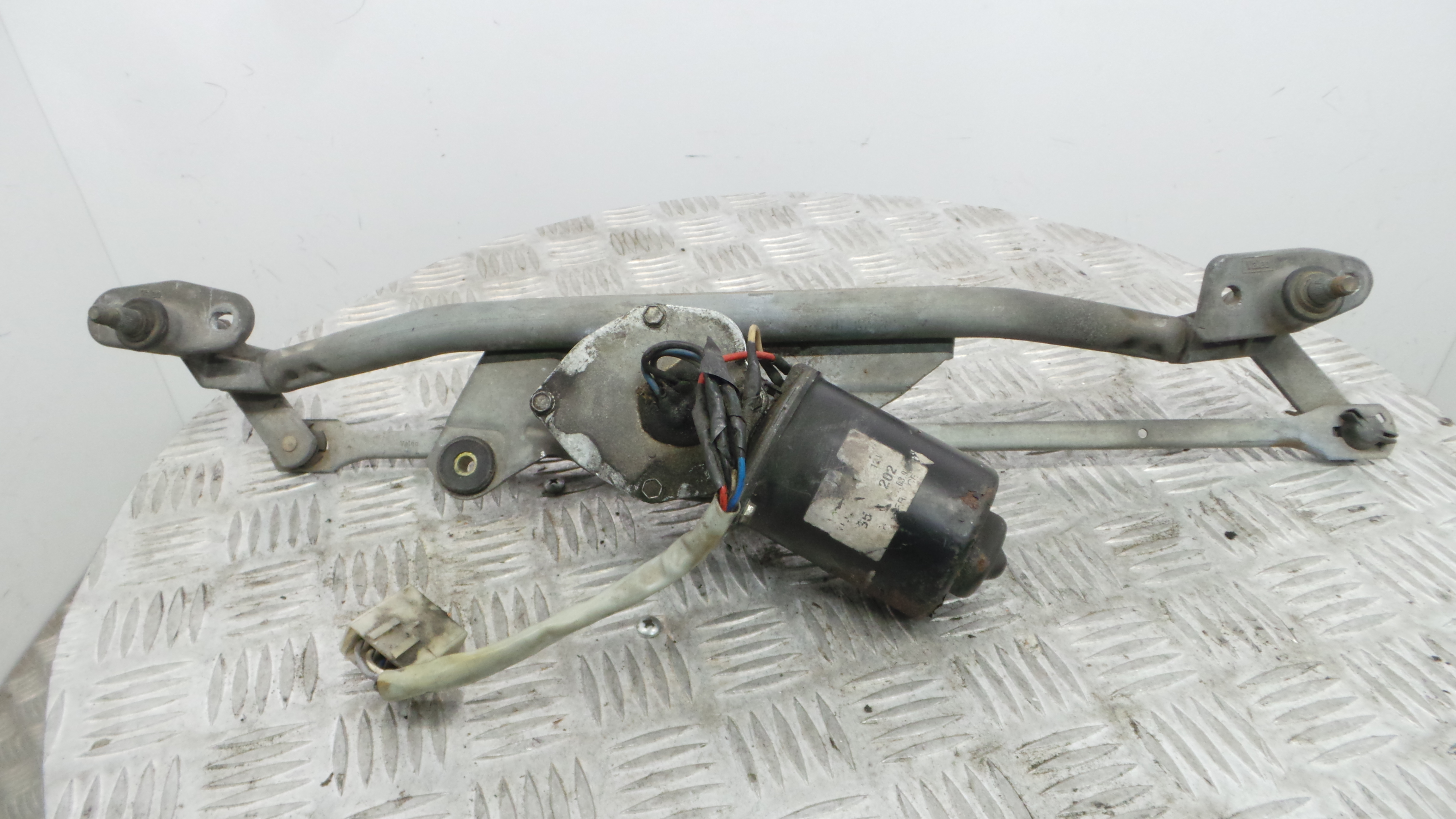 Motor Limpa Vidros Frente 6401C1 - CITROËN SAXO (S0, S1)-36562256 Motor Limpa Vidros Frente 6401C1 - CITROËN SAXO (S0, S1)-36562256