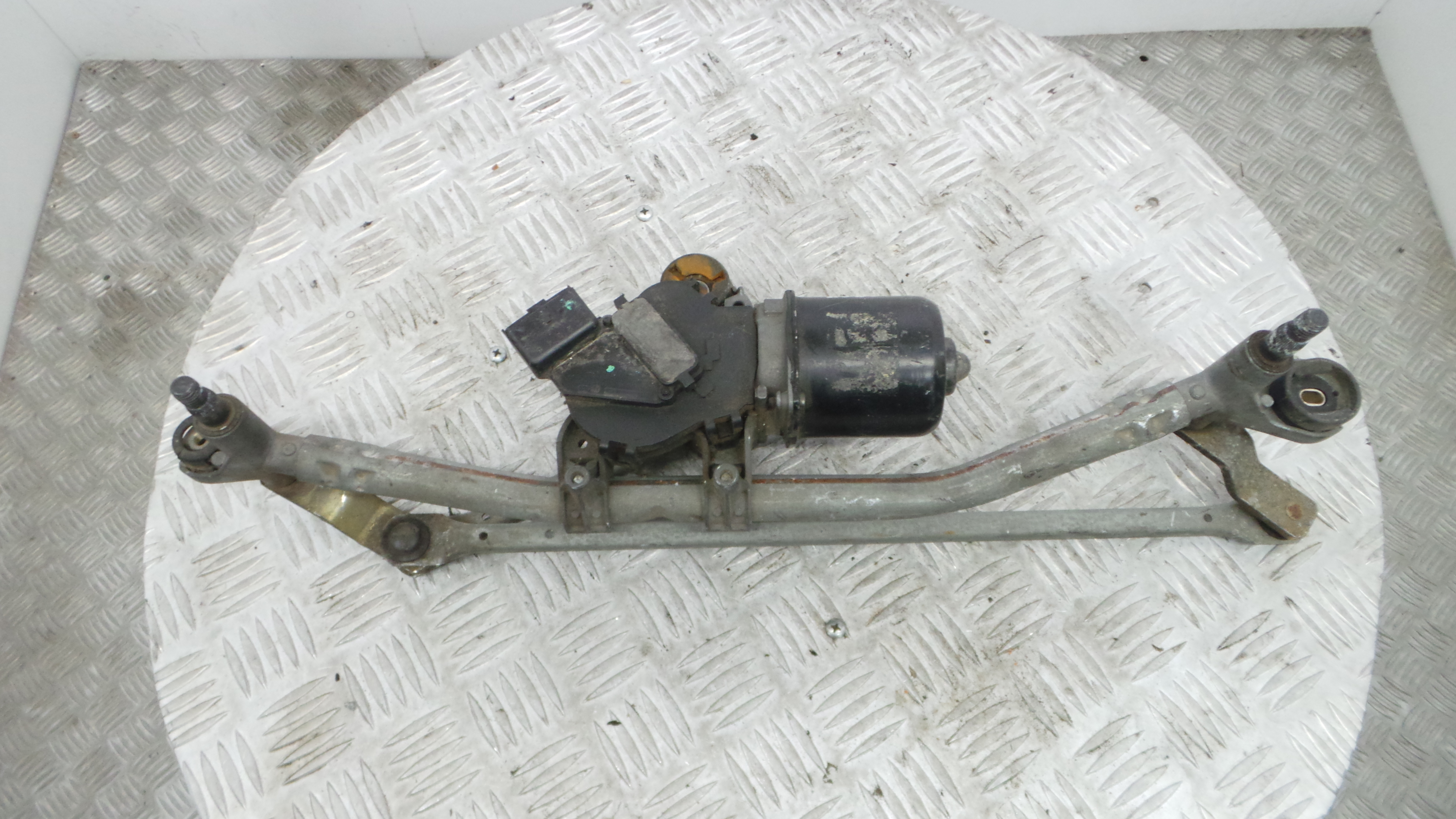 Motor Limpa Vidros Frente 6401F4 - CITROËN C3 Pluriel (HB_)-36563009 Motor Limpa Vidros Frente 6401F4 - CITROËN C3 Pluriel (HB_)-36563009