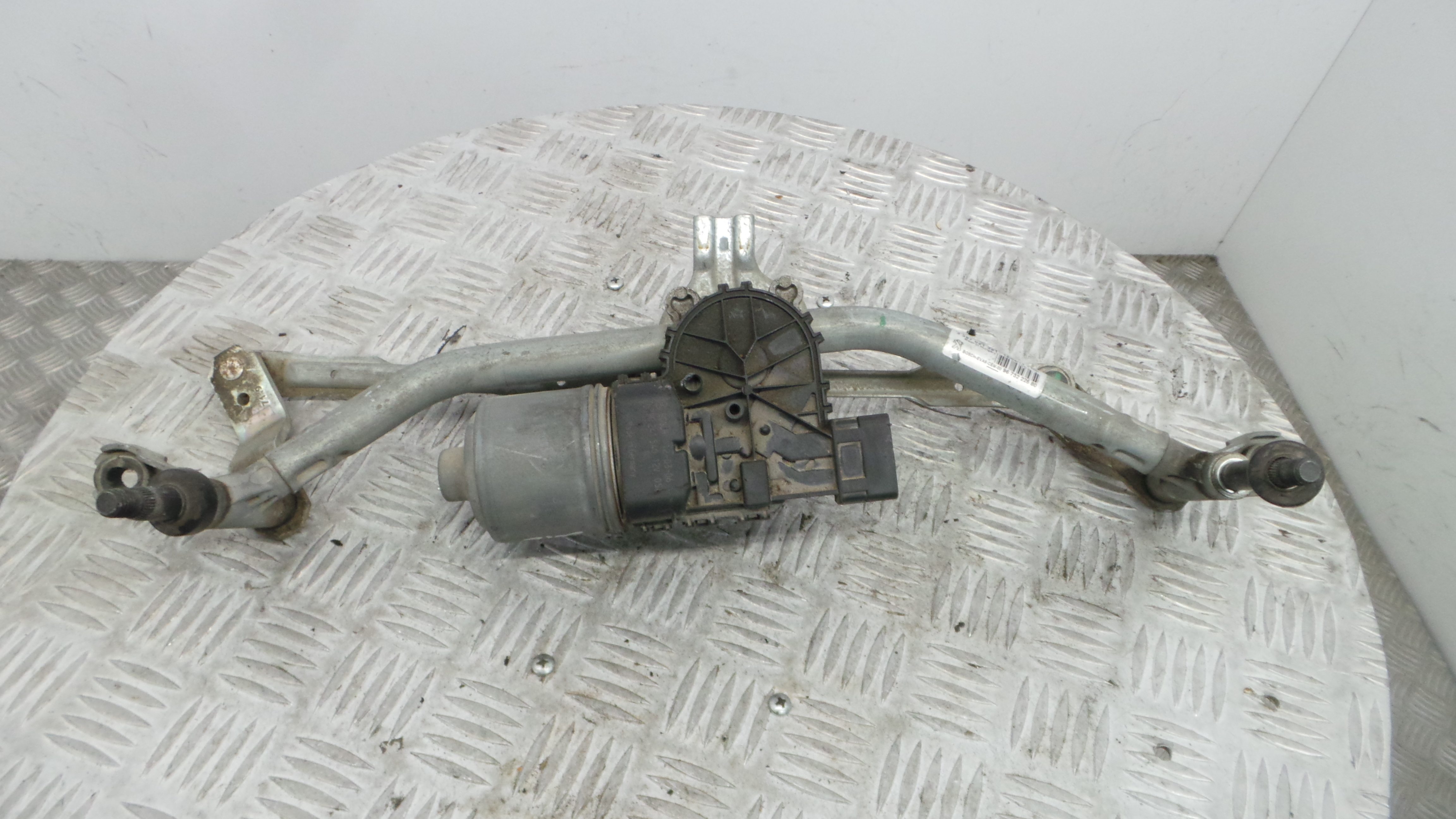 Motor Limpa Vidros Frente 9673222580 - PEUGEOT 208 I (CA_, CC_)-36563014 Motor Limpa Vidros Frente 9673222580 - PEUGEOT 208 I (CA_, CC_)-36563014