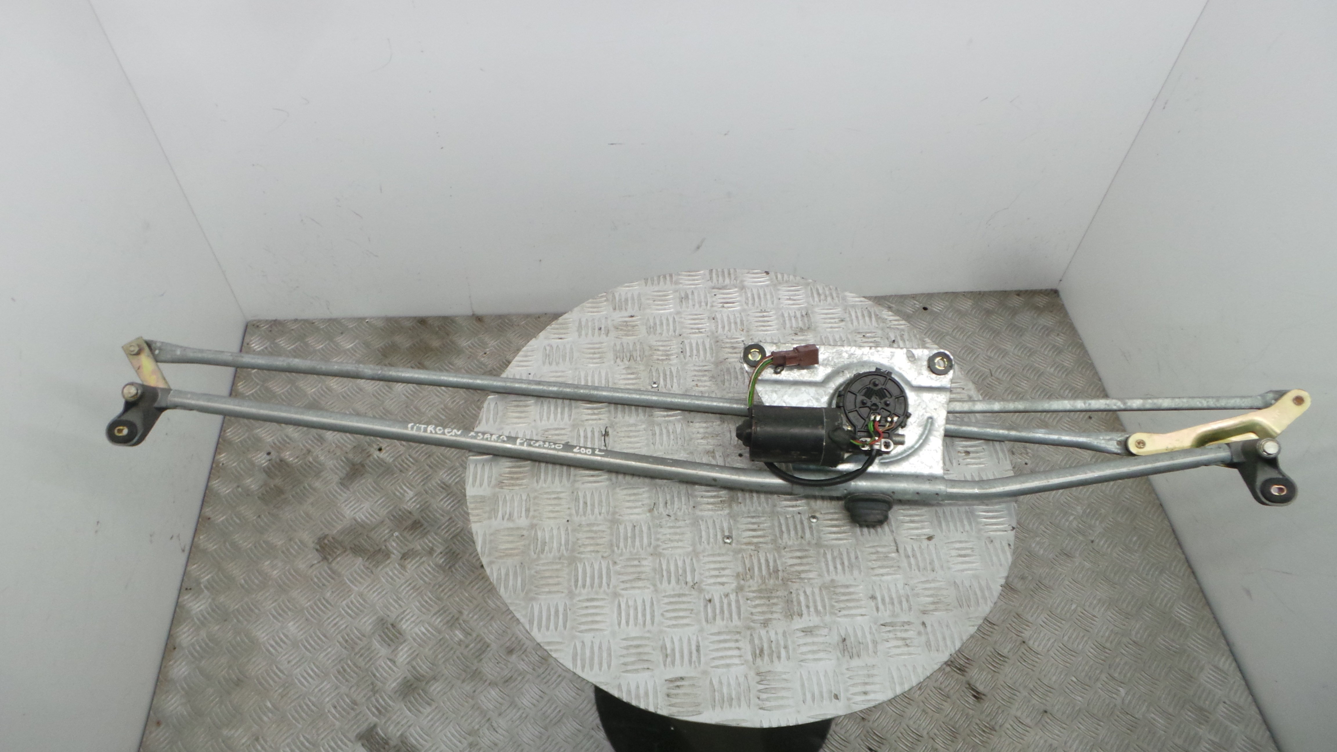 Motor Limpa Vidros Frente  3397020573 - CITROËN XSARA PICASSO (N68)-36570159