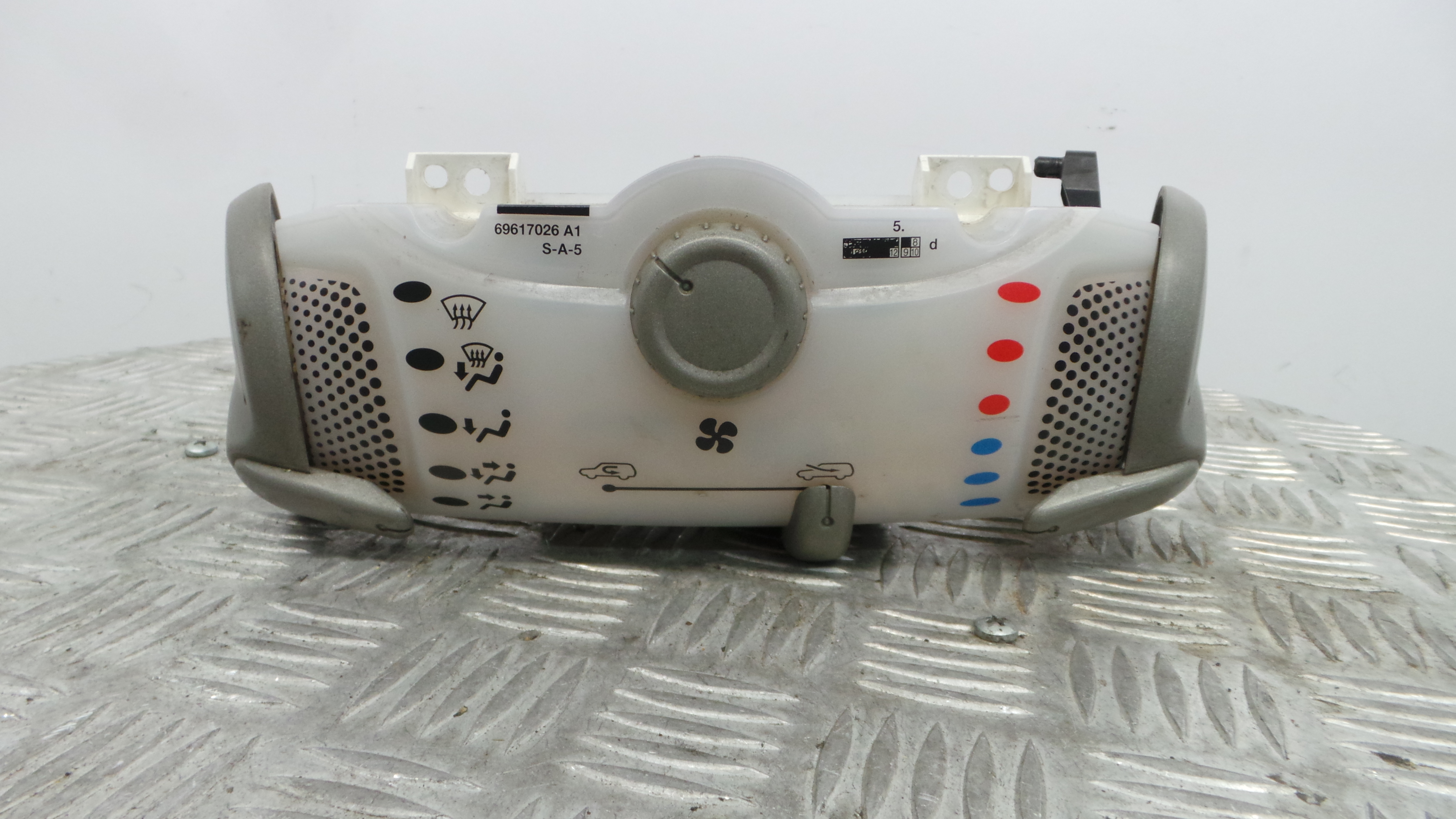 Comando da Sofagem / Climatronic 55900-0H0040 - PEUGEOT 107 (PM_, PN_)-36586263 Comando da Sofagem / Climatronic 55900-0H0040 - PEUGEOT 107 (PM_, PN_)-36586263