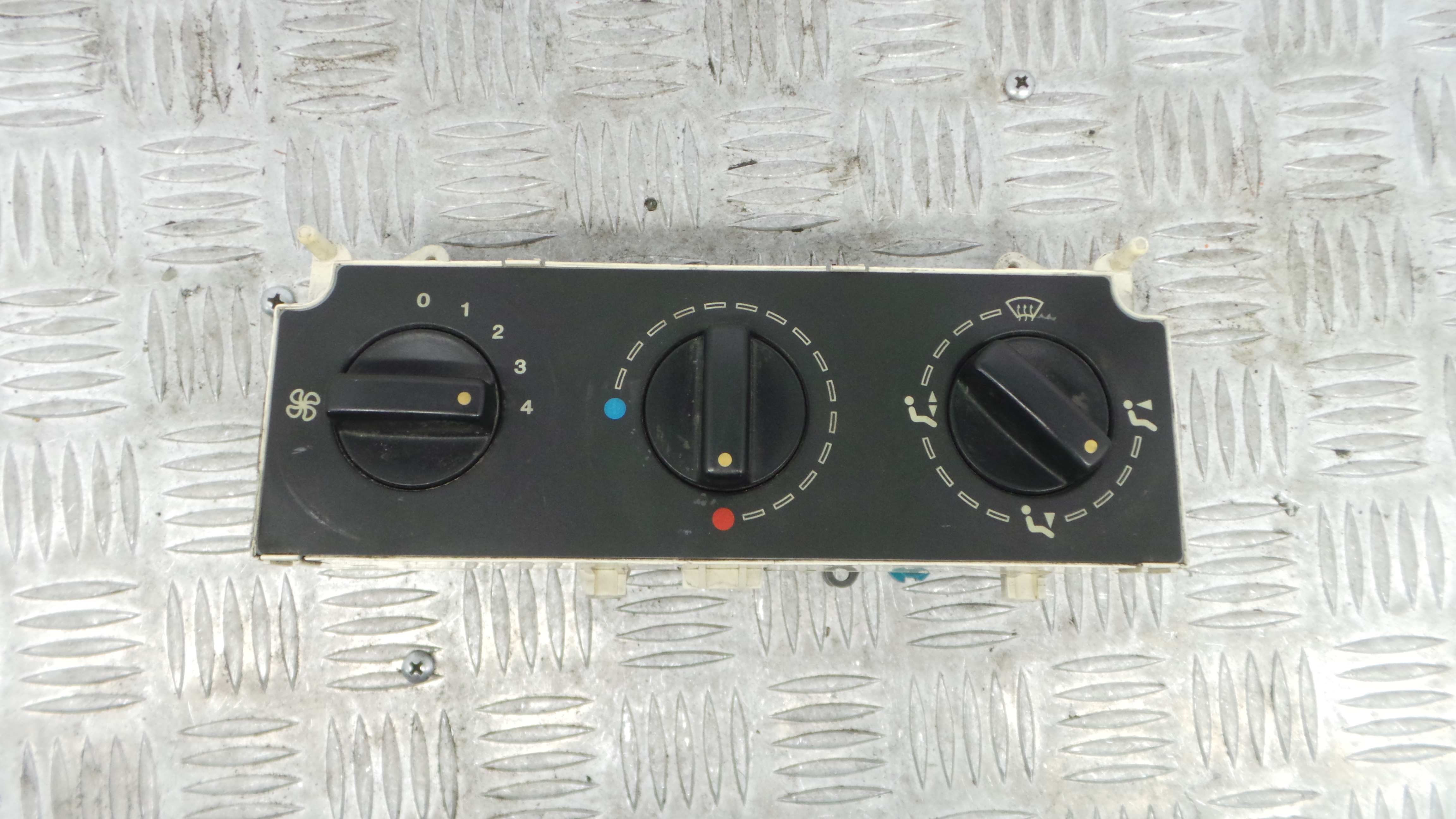 Comando da Sofagem / Climatronic 654984A - CITROËN BERLINGO / BERLINGO FIRST Caixa/monovolume (M_)-36586296 Comando da Sofagem / Climatronic 654984A - CITROËN BERLINGO / BERLINGO FIRST Caixa/monovolume (M_)-36586296