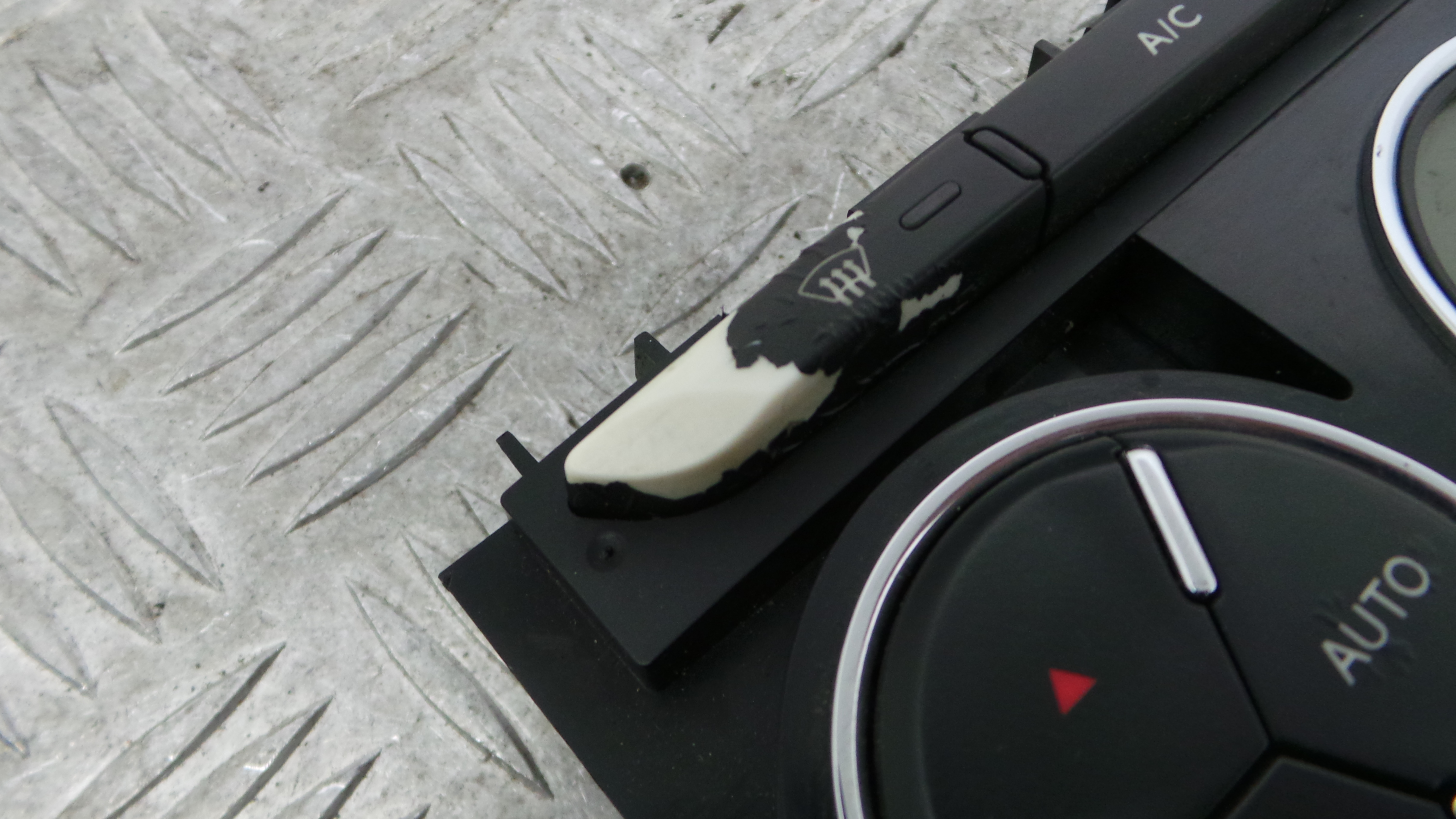 Comando da Sofagem / Climatronic 96753994XT - CITROËN C3 II (SC_)-36586302